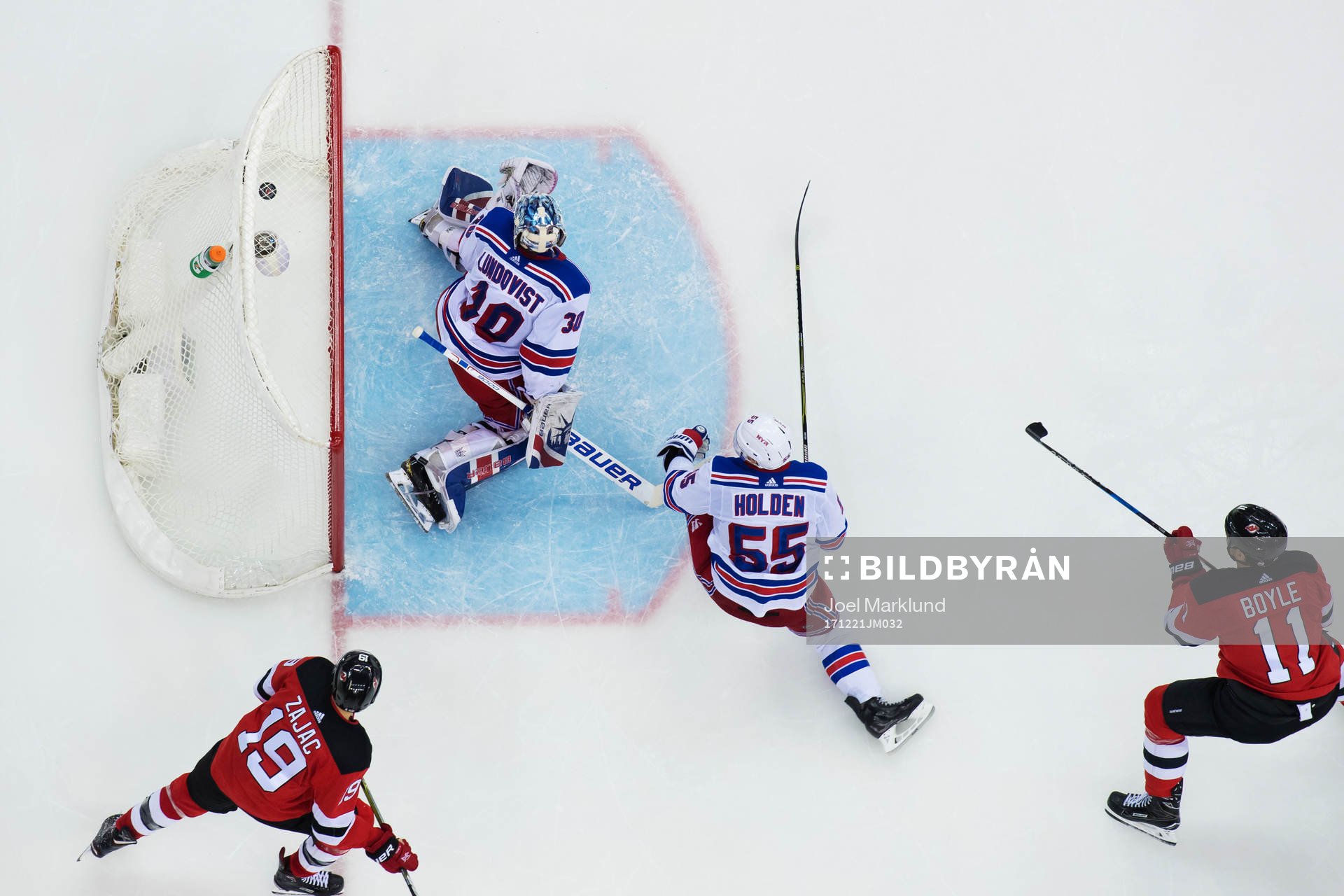 Devils Brian Boyle skjuter in 3-3 bakom Rangers målvakt