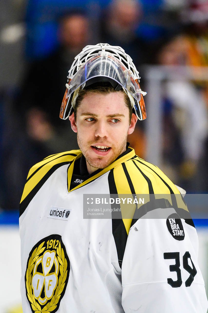 Brynäs målvakt Linus Fernström
