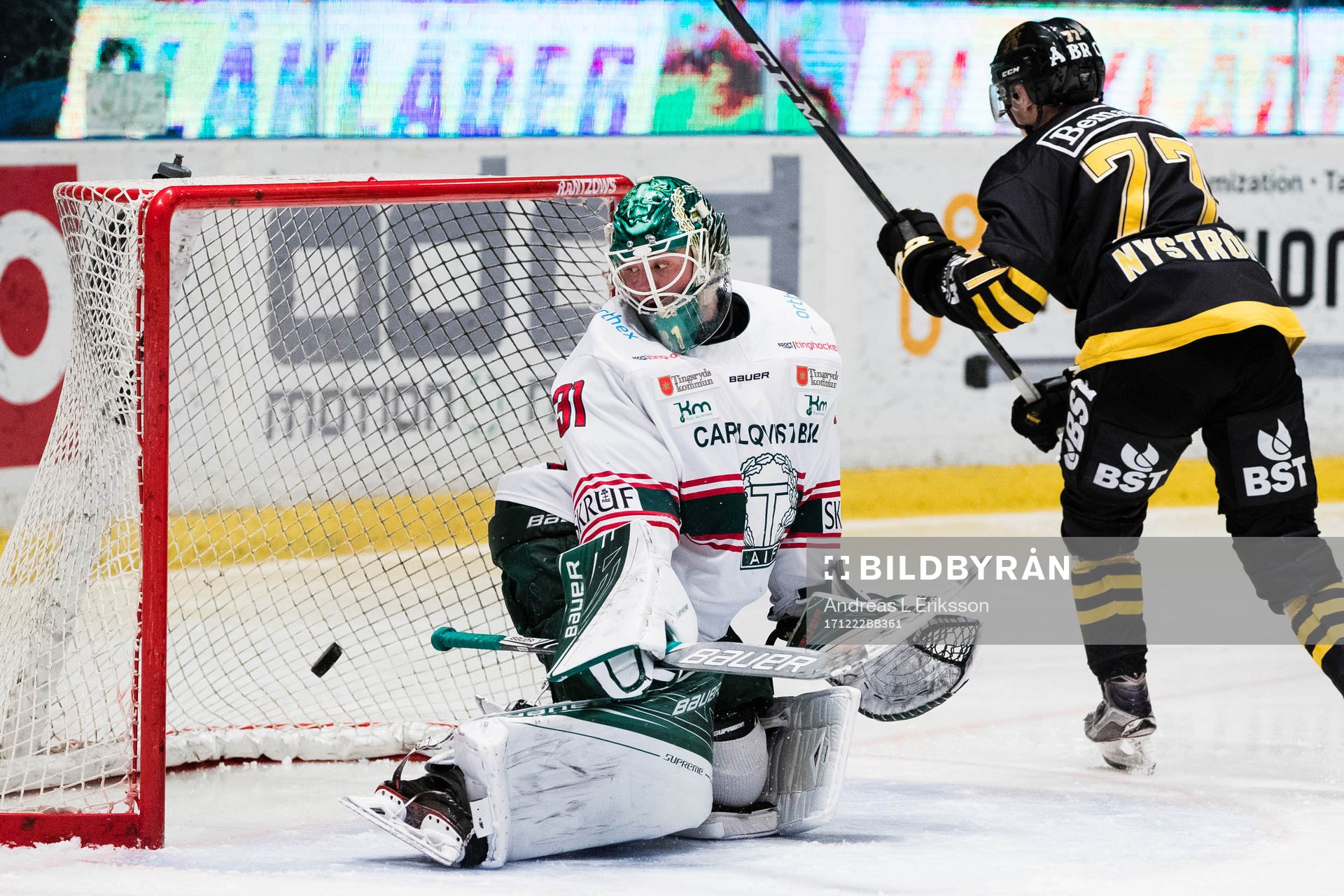 s Erik Nyström gör 2-0 för AIK bakom Tingsryds målvakt
