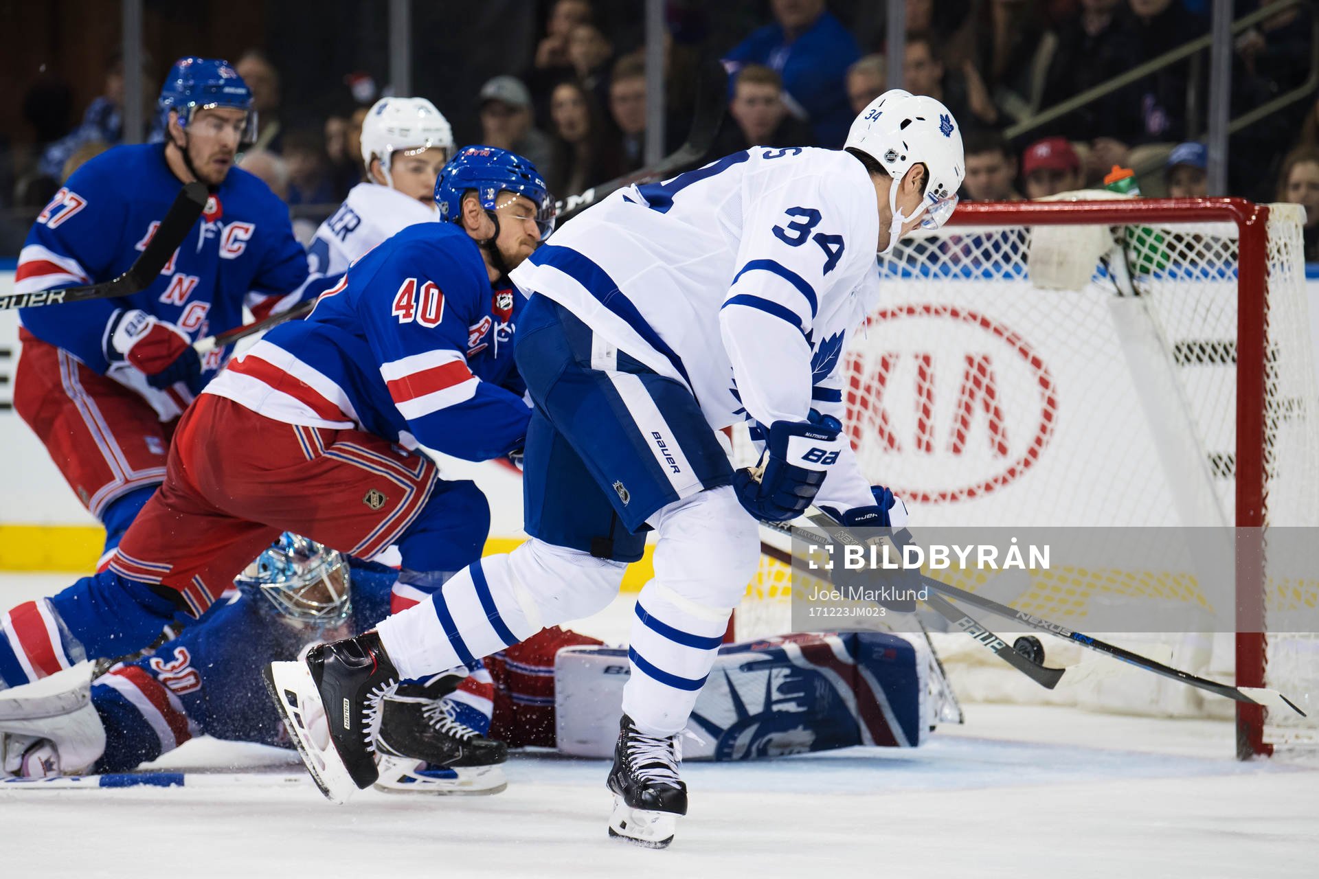 Maple Leafs Auston Matthews gör 1-3 bakom Rangers målvakt