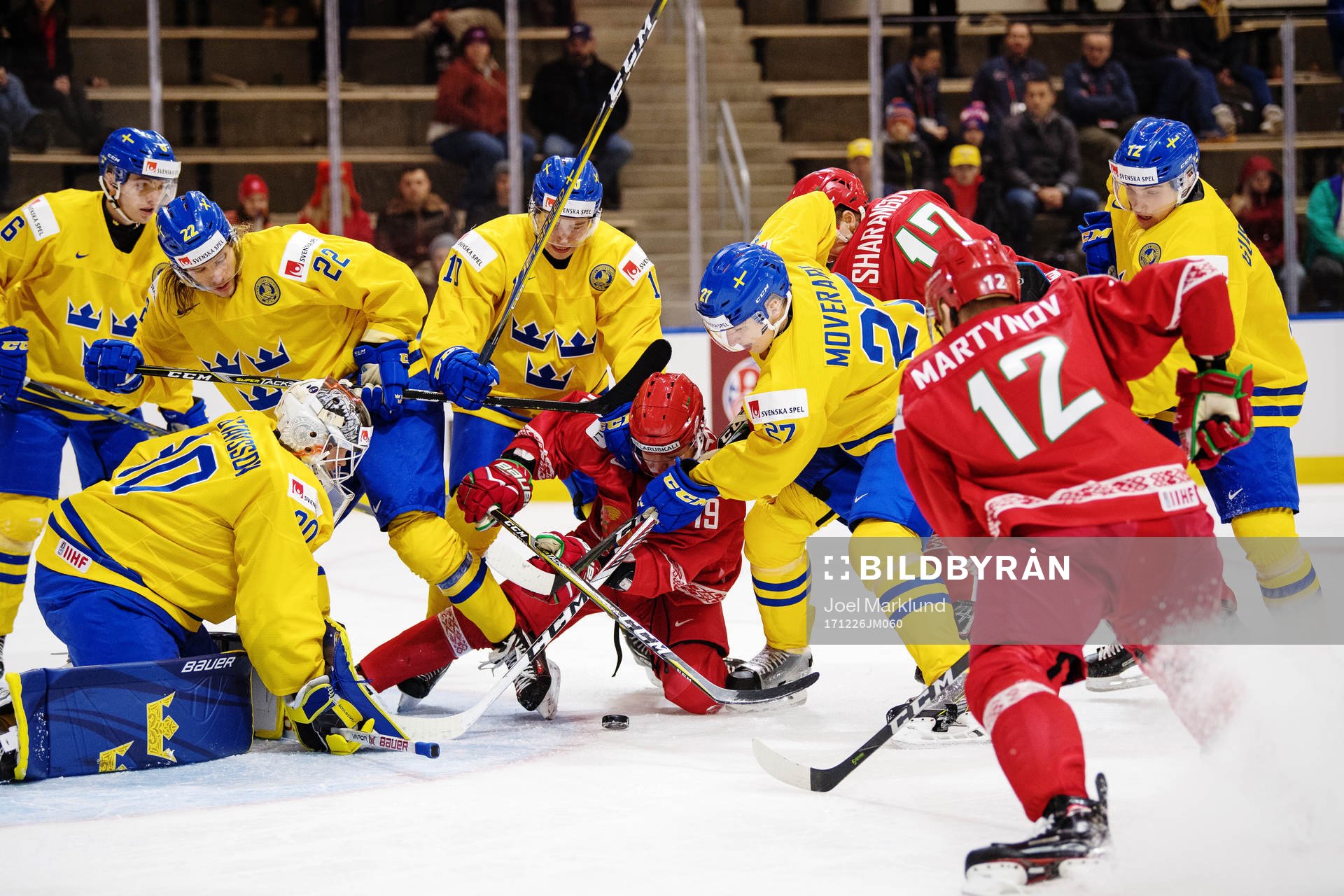 Sveriges målvakt Filip Gustavsson, Axel Jonsson Fjällby,