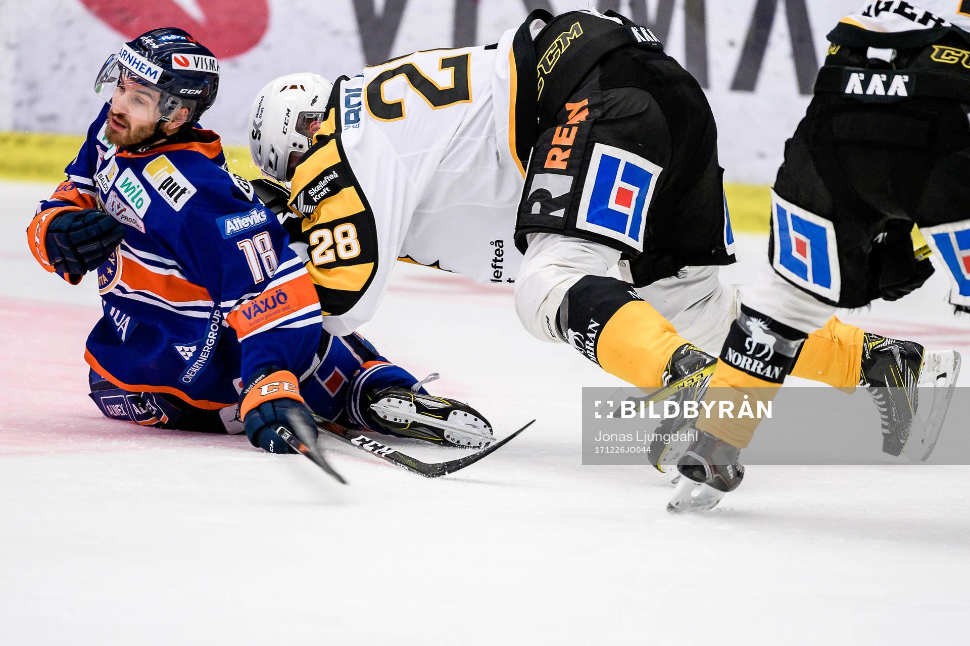 Växjös Andrew Calof faller
