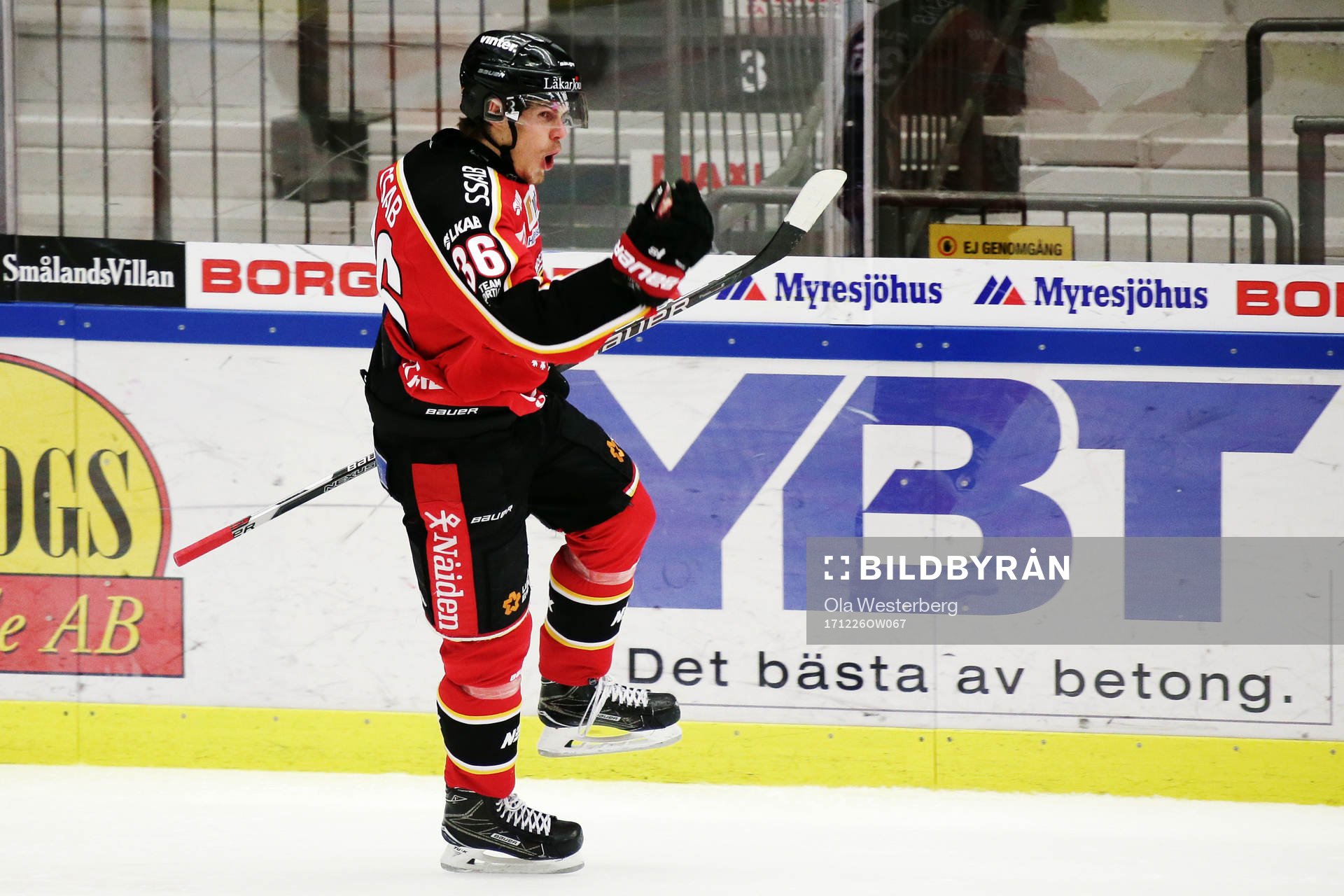 Luleås Emil Larsson jublar