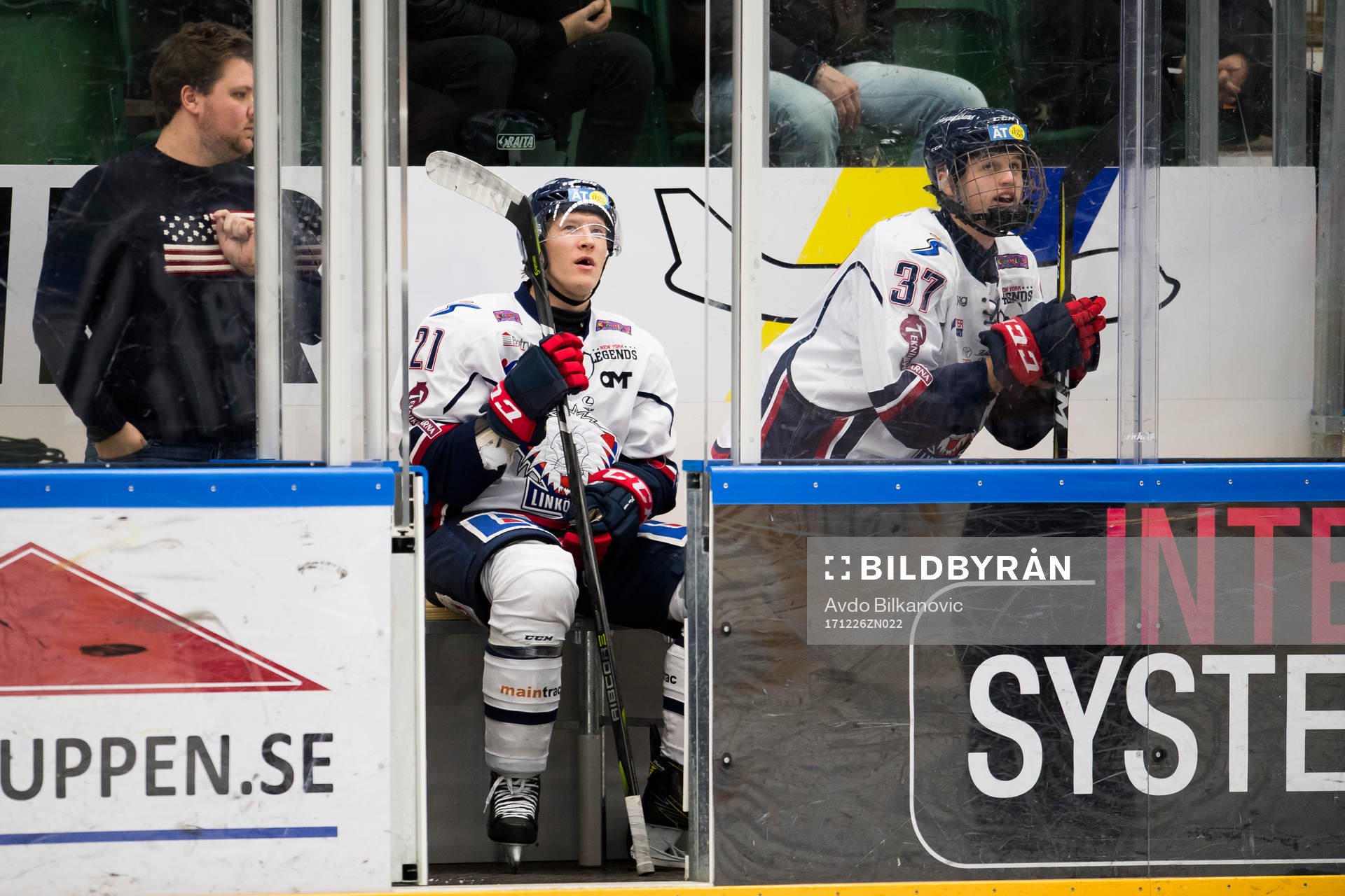 Linköpings Emil Sylvegård och Adam Ginning i