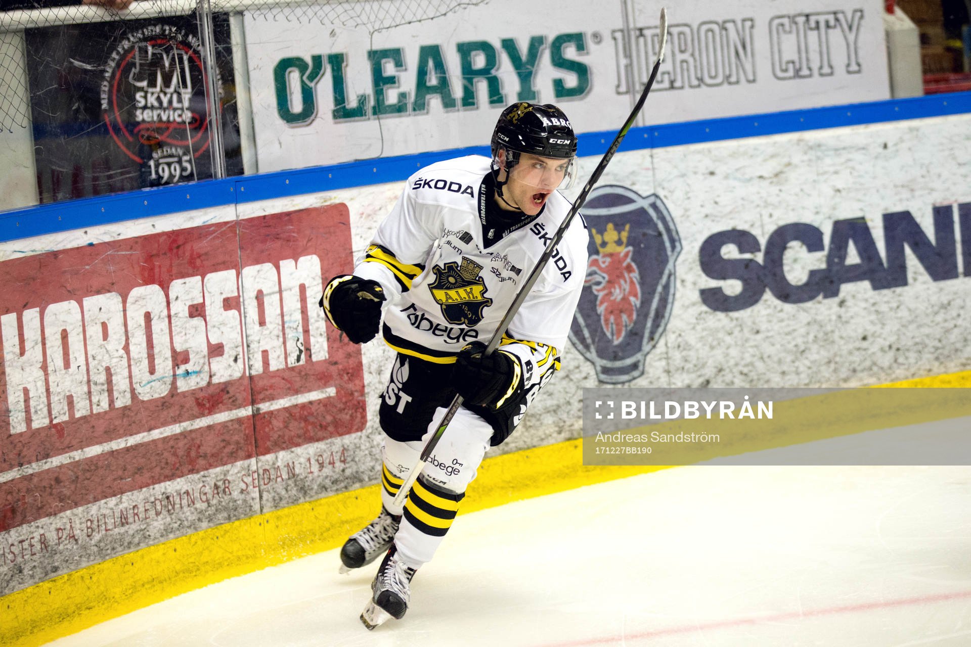 s Erik Nyström jublar eter 1-3