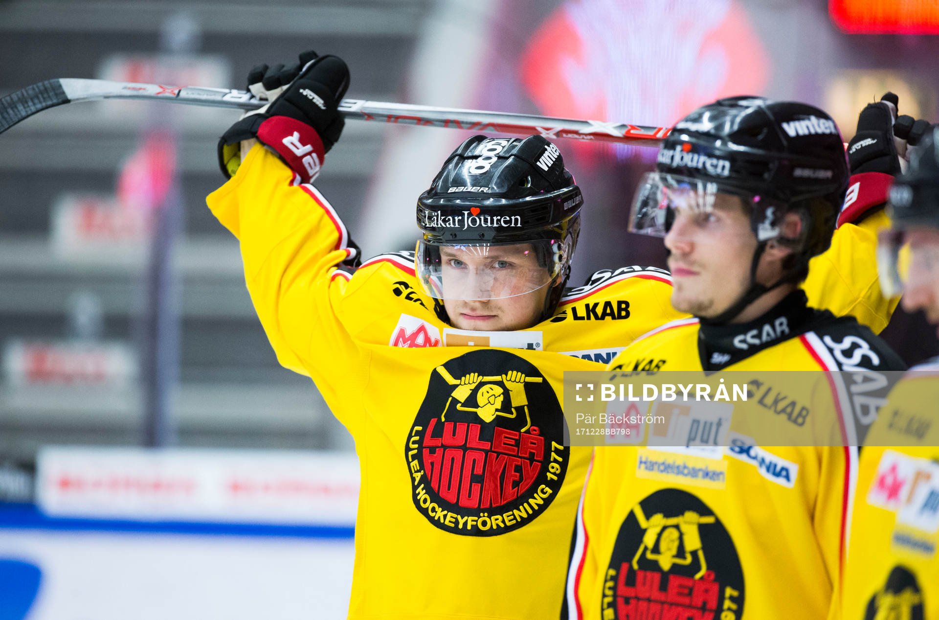Luleås Petter Emanuelsson på uppvärmningen