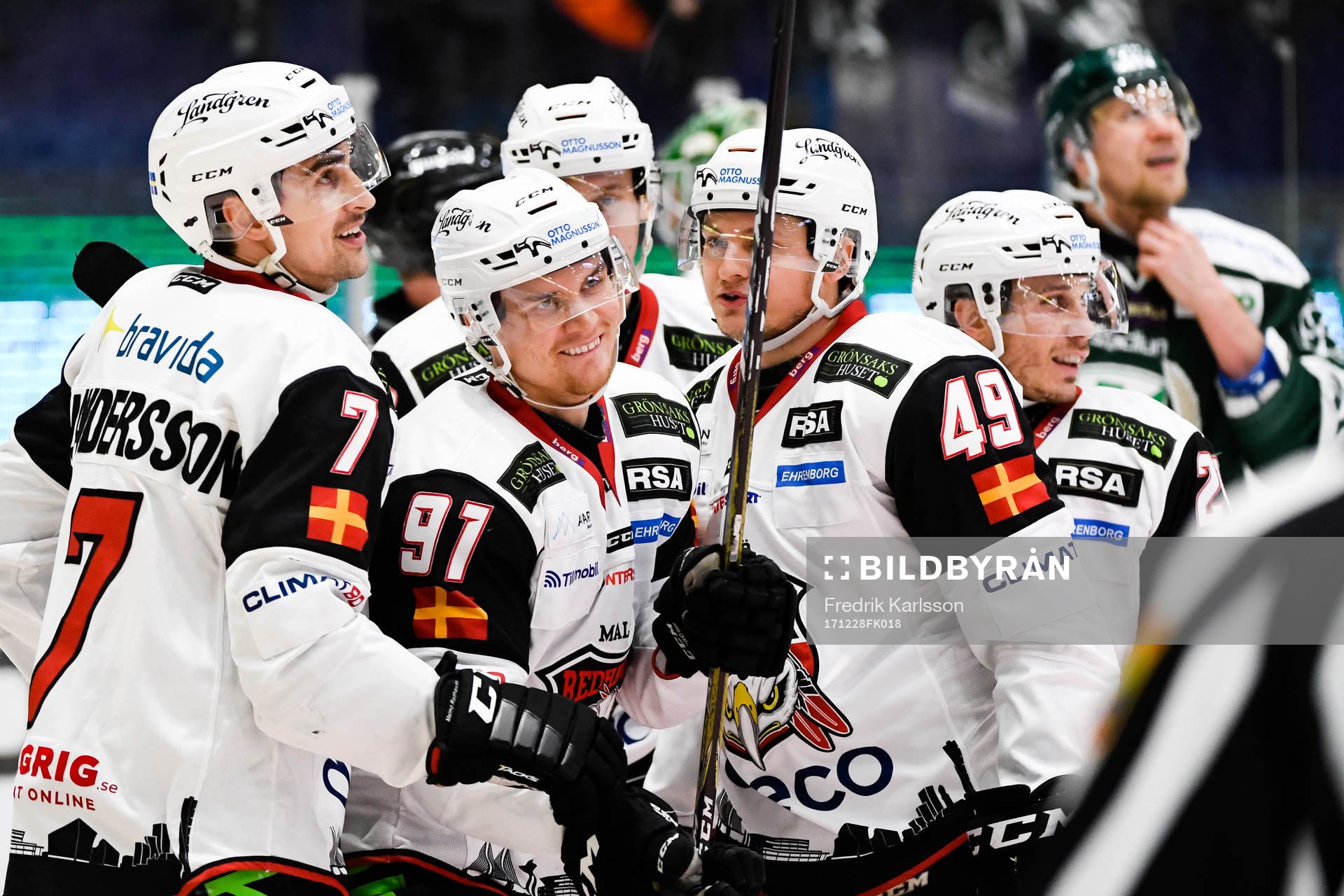 Malmö Redhawks Max Görtz jublar