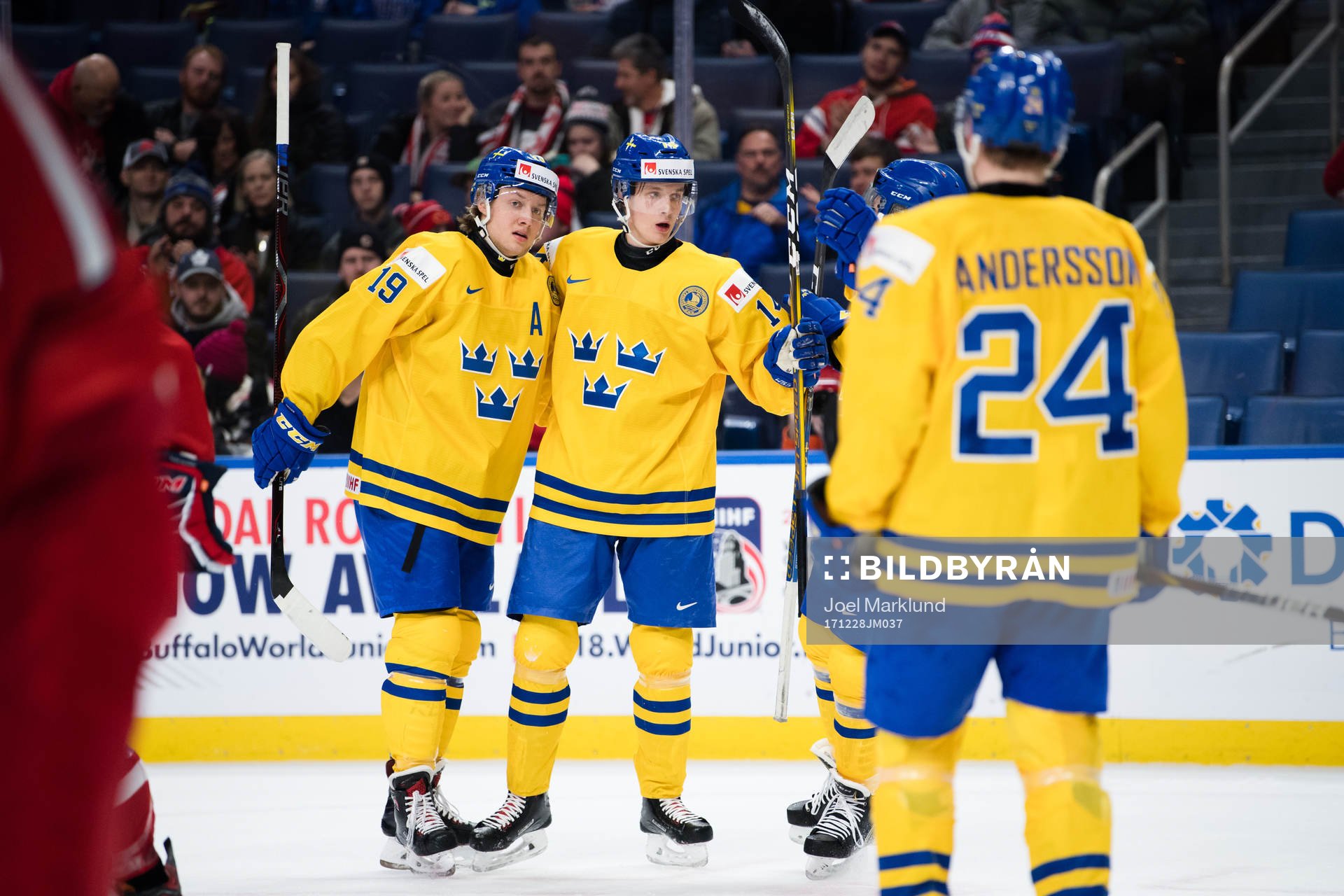 Sveriges Alexander Nylander, Elias Pettersson och Lias