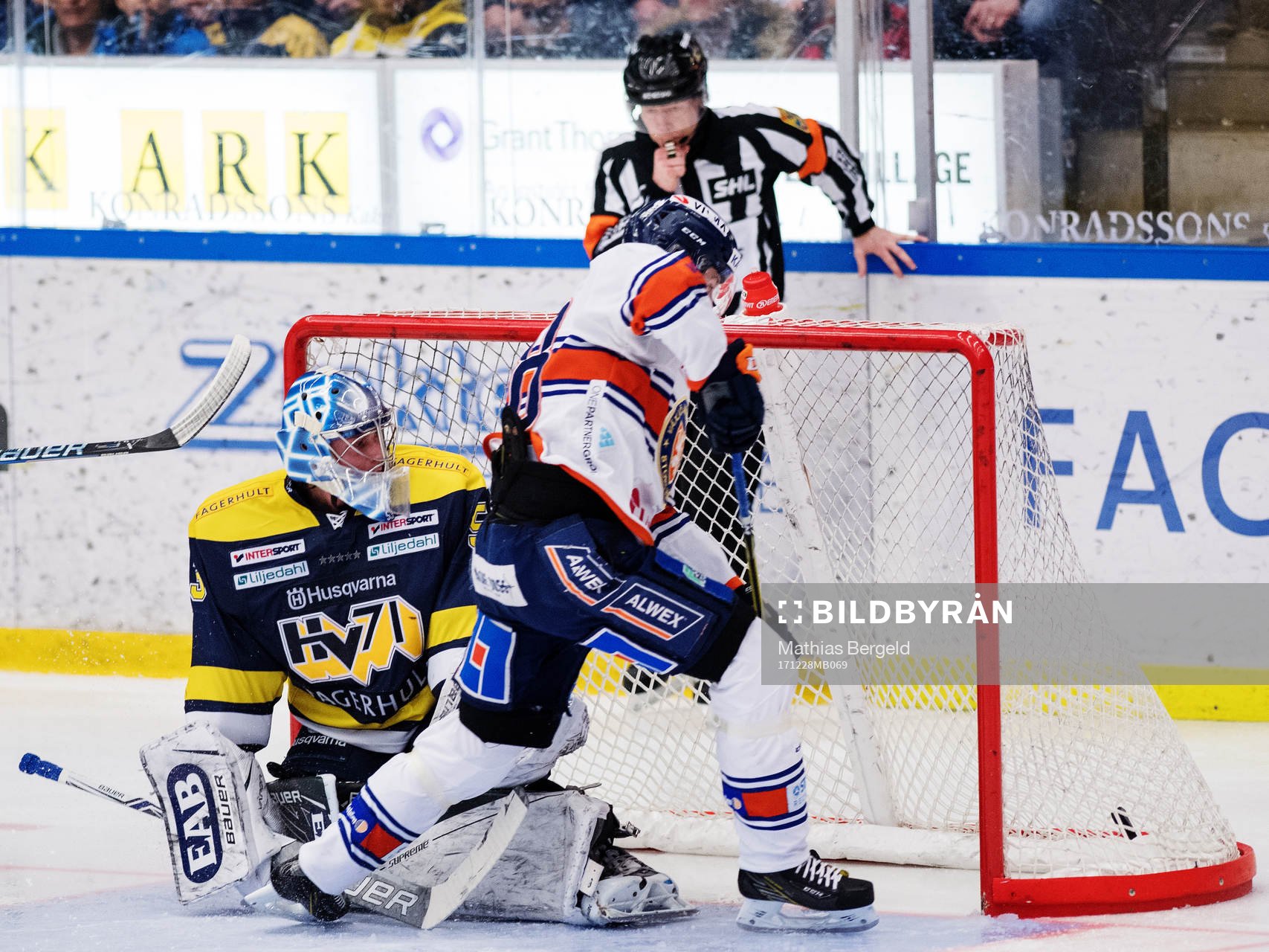 s målvakt Fredrik Pettersson-Wentzel men det blir senare
