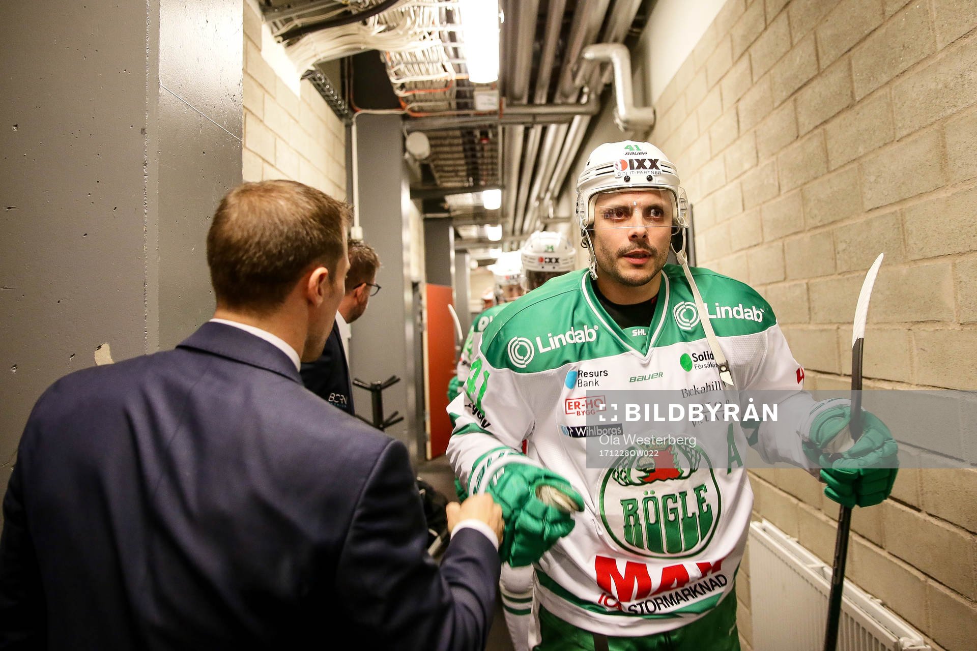 Rögles tränare Cam Abbott och Daniel Widing