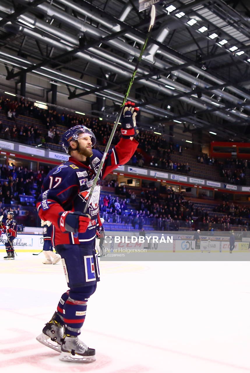 Linköpings Sebastian Karlsson jublar