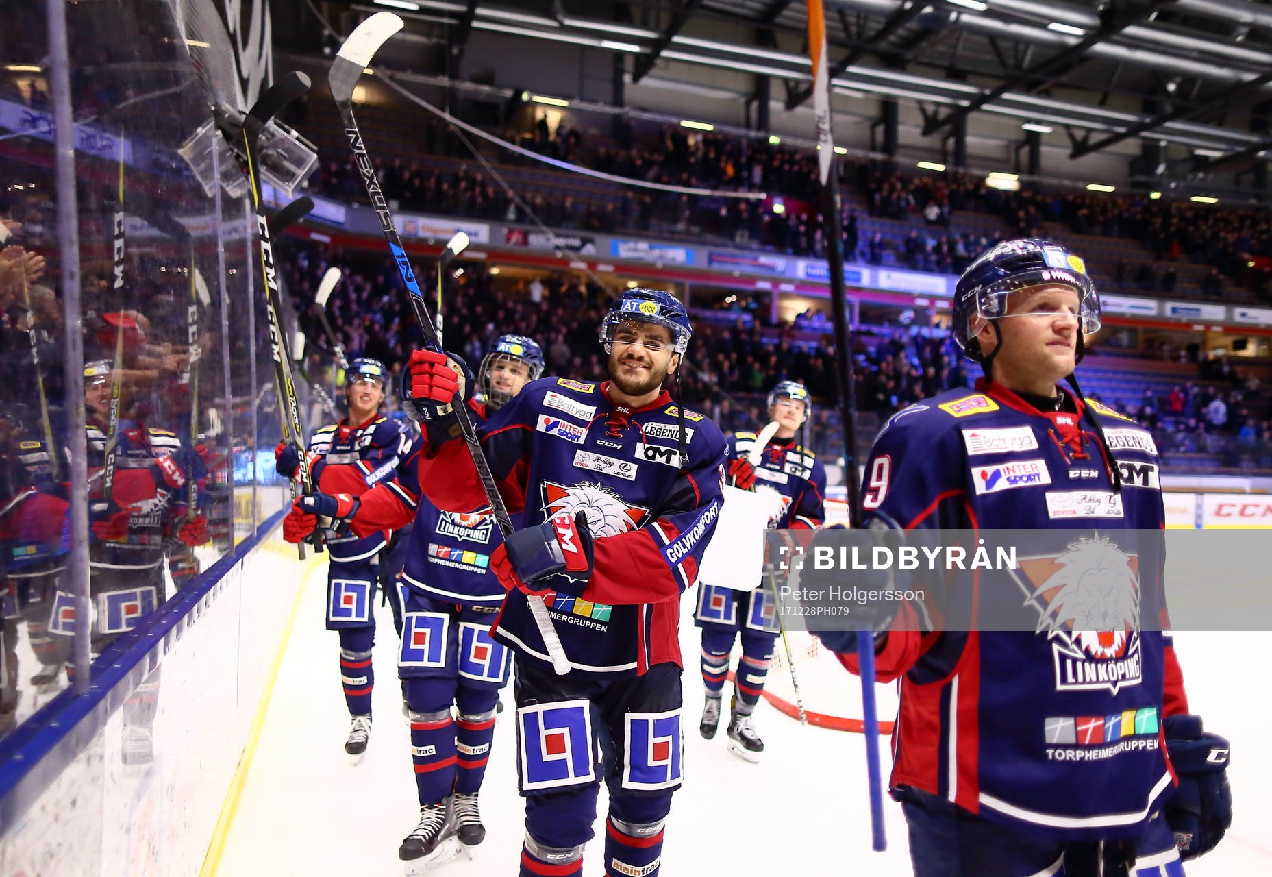 Linköpings spelare med Tony Mårtensson och Almen Bibic