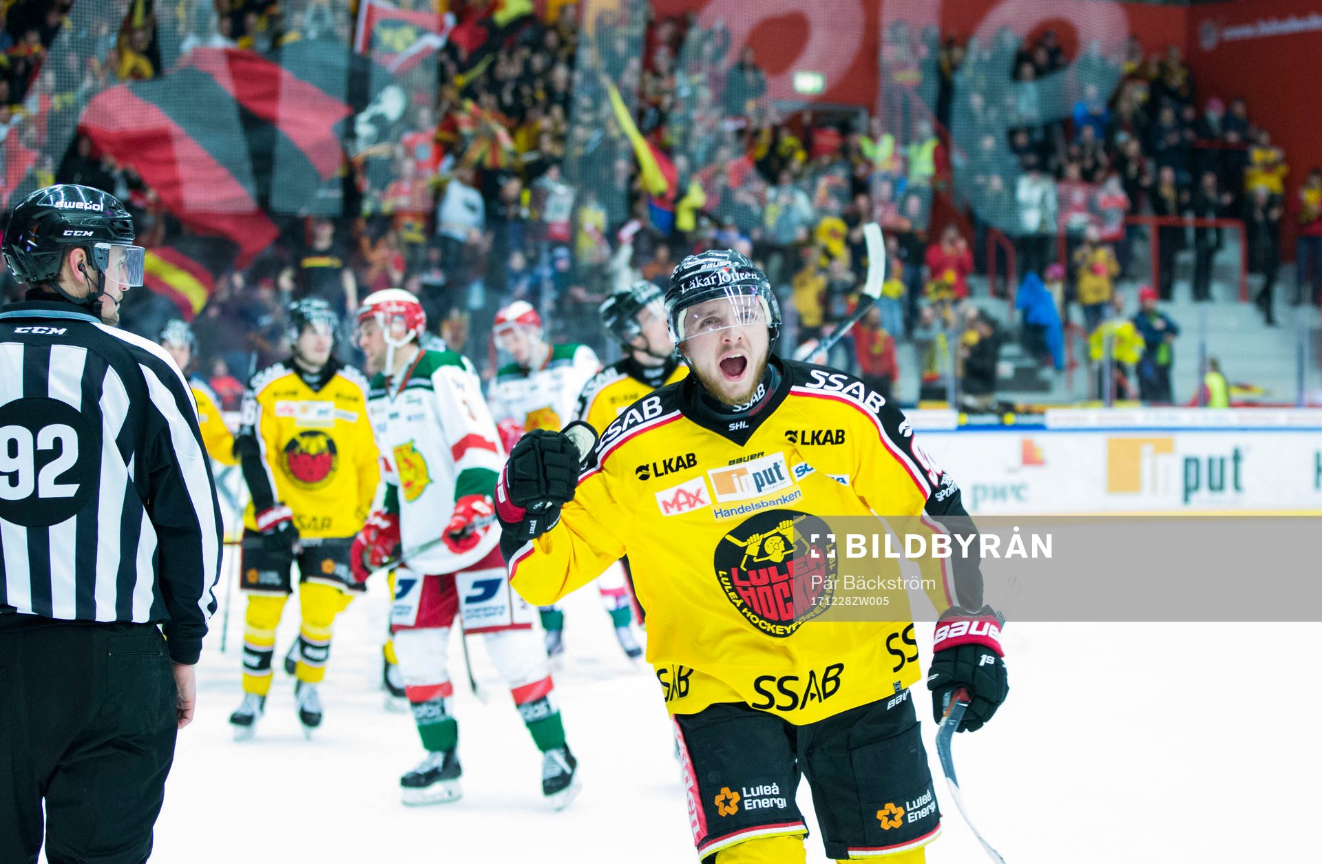 Luleås Robin Kovacs jublar