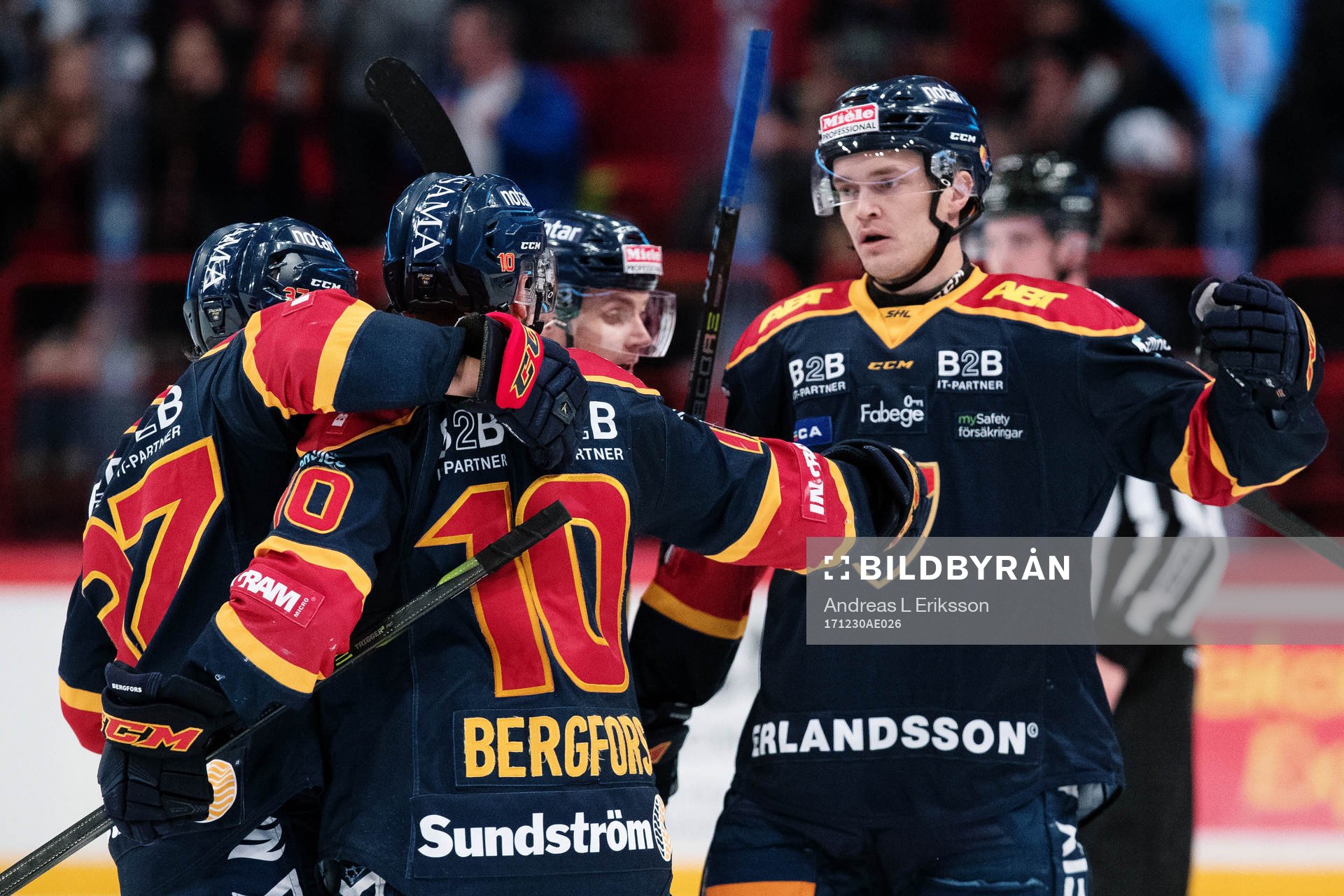 Djurgårdens Jesper Pettersson och Marcus Högström jublar