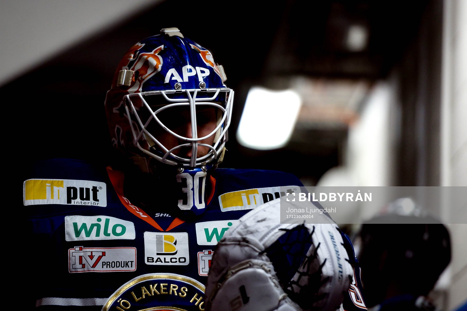 Växjös målvakt Viktor Fasth före värmningen