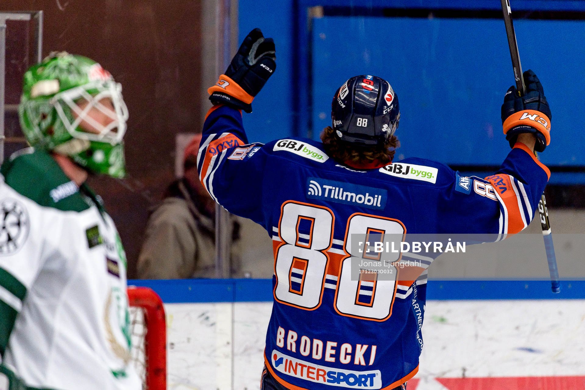Växjös Adam Brodecki jublar