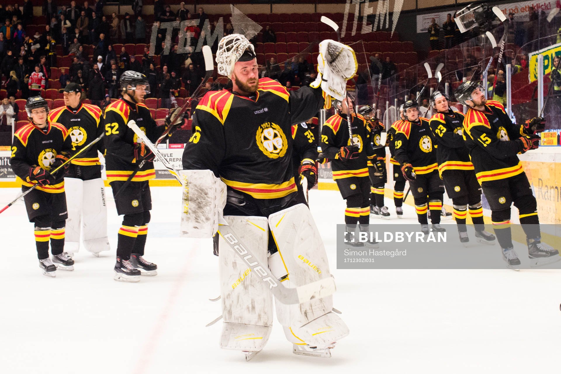 Brynäs målvakt David Rautio jublar