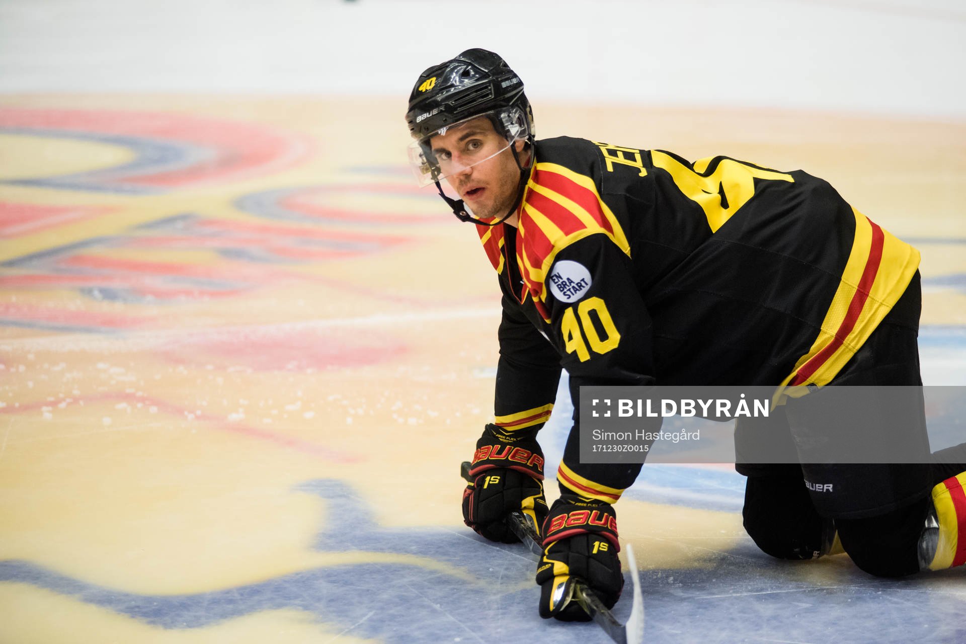 Brynäs Jesper Jensen före ishockeymatchen i SHL mellan