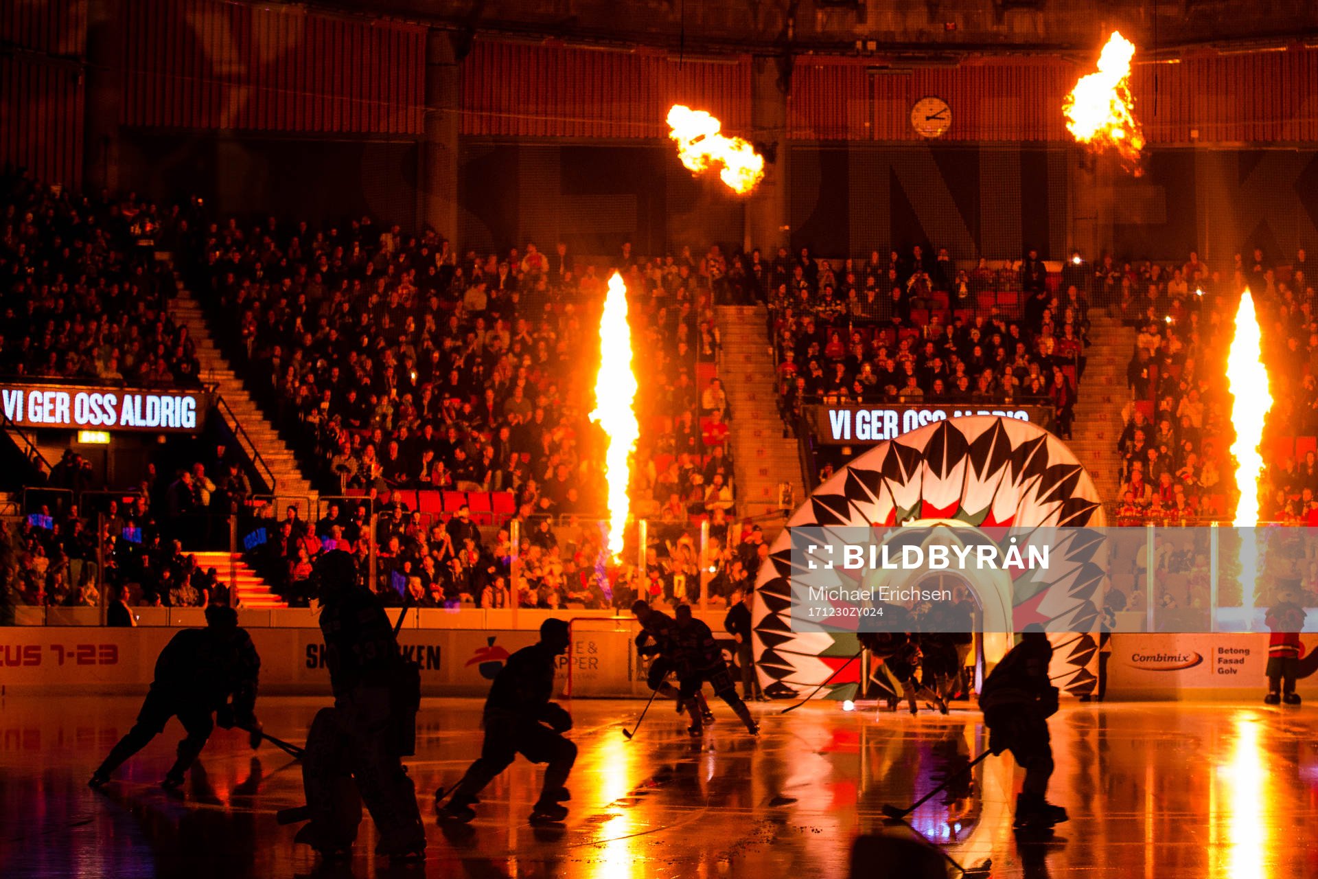 Frölundas intro innan ishockeymatchen i SHL mellan