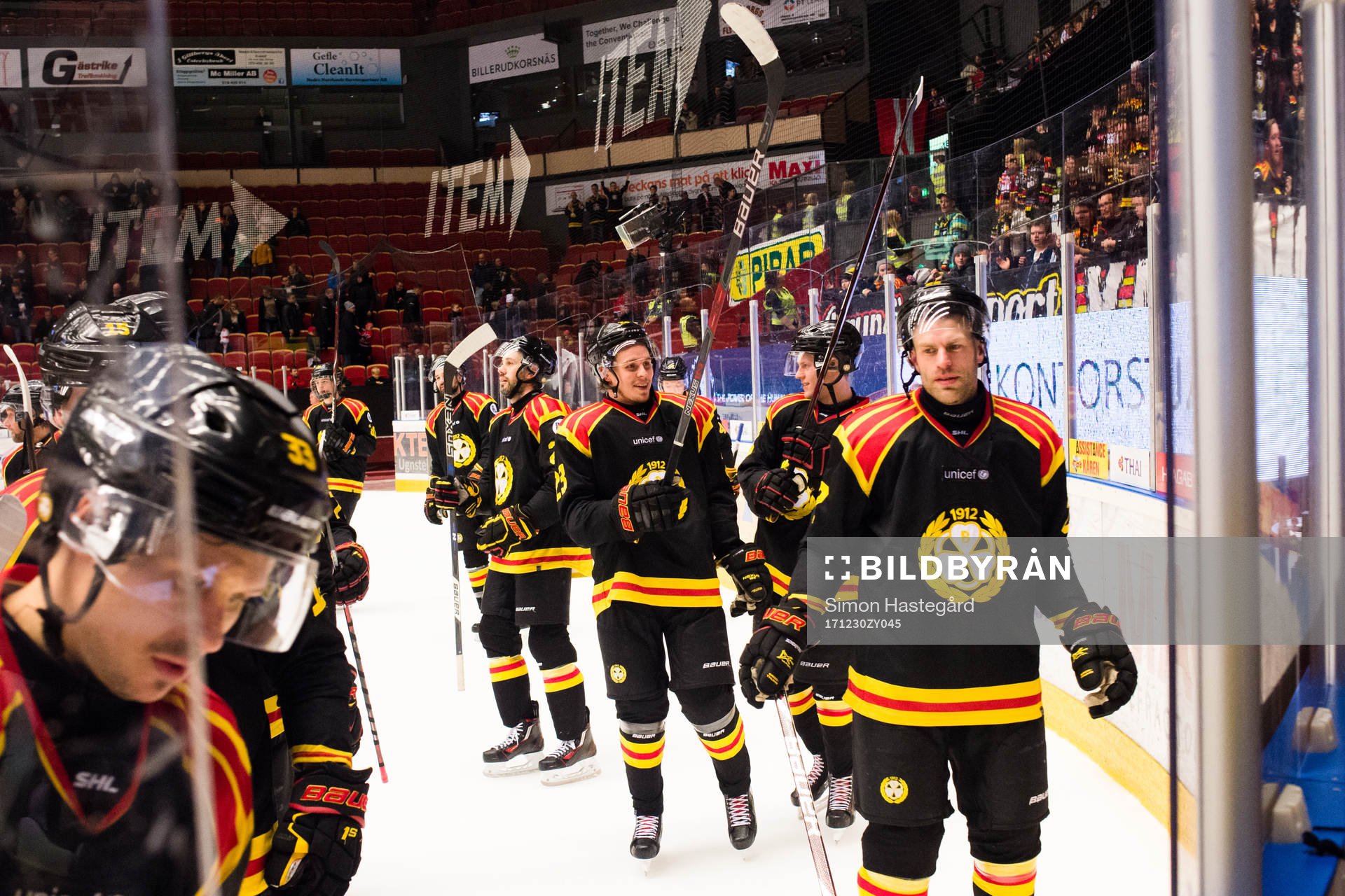 Brynäs Lucas Carlsson jublar
