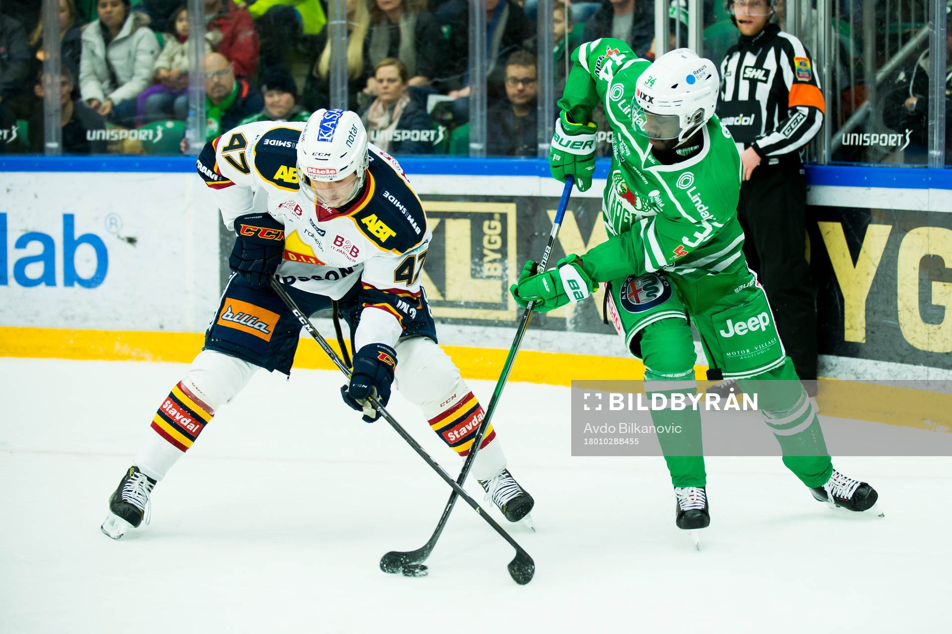 Rögles Edwin Hedberg och Djurgårdens Linus Johansson