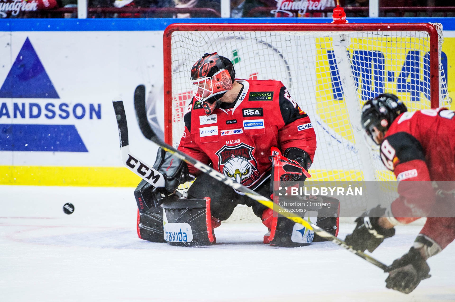 Malmö Redhawks målvakt Oscar Alsenfelt och Jens Olsson