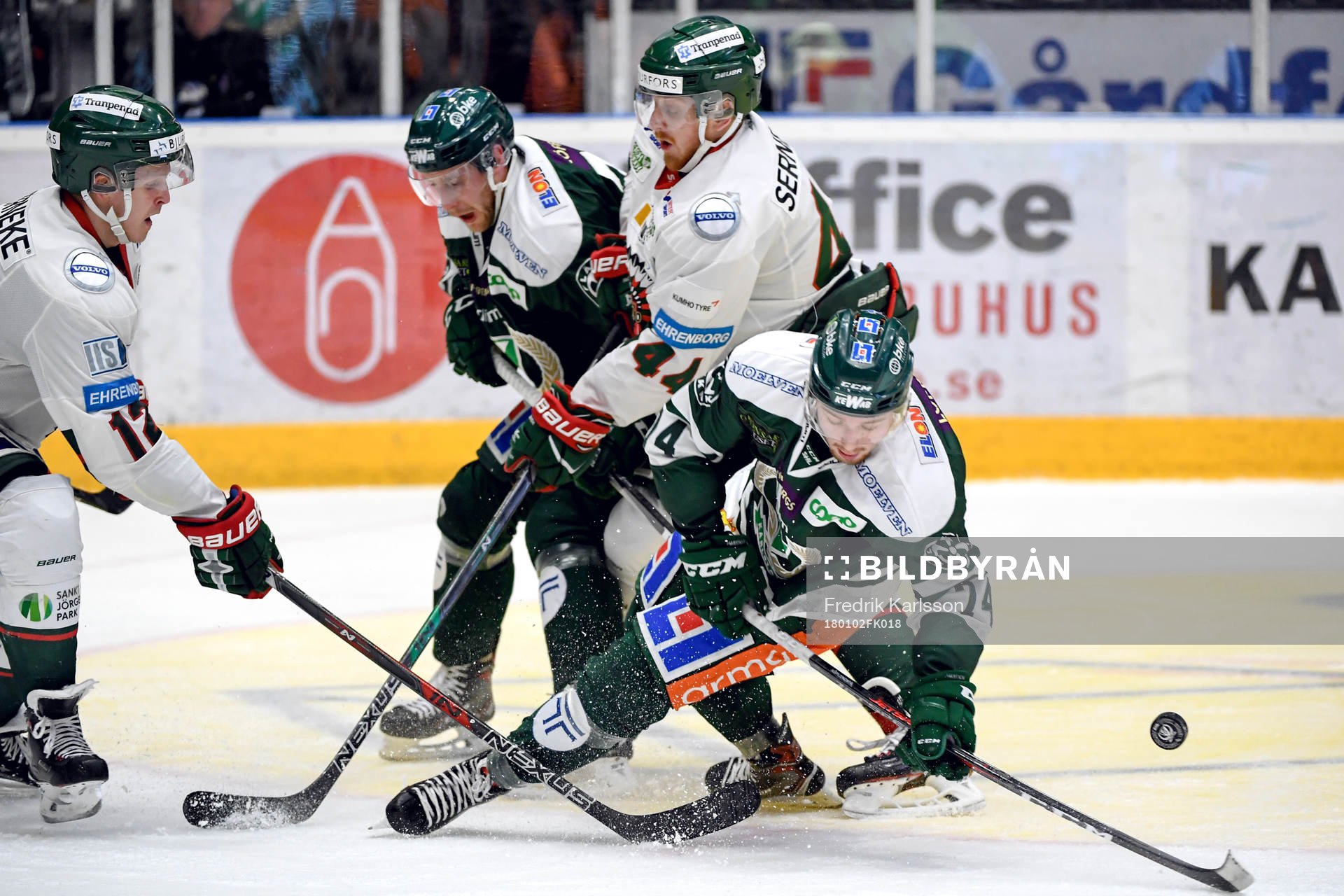 Färjestads Per Åslund  och Rasmus Asplund och Frölundas