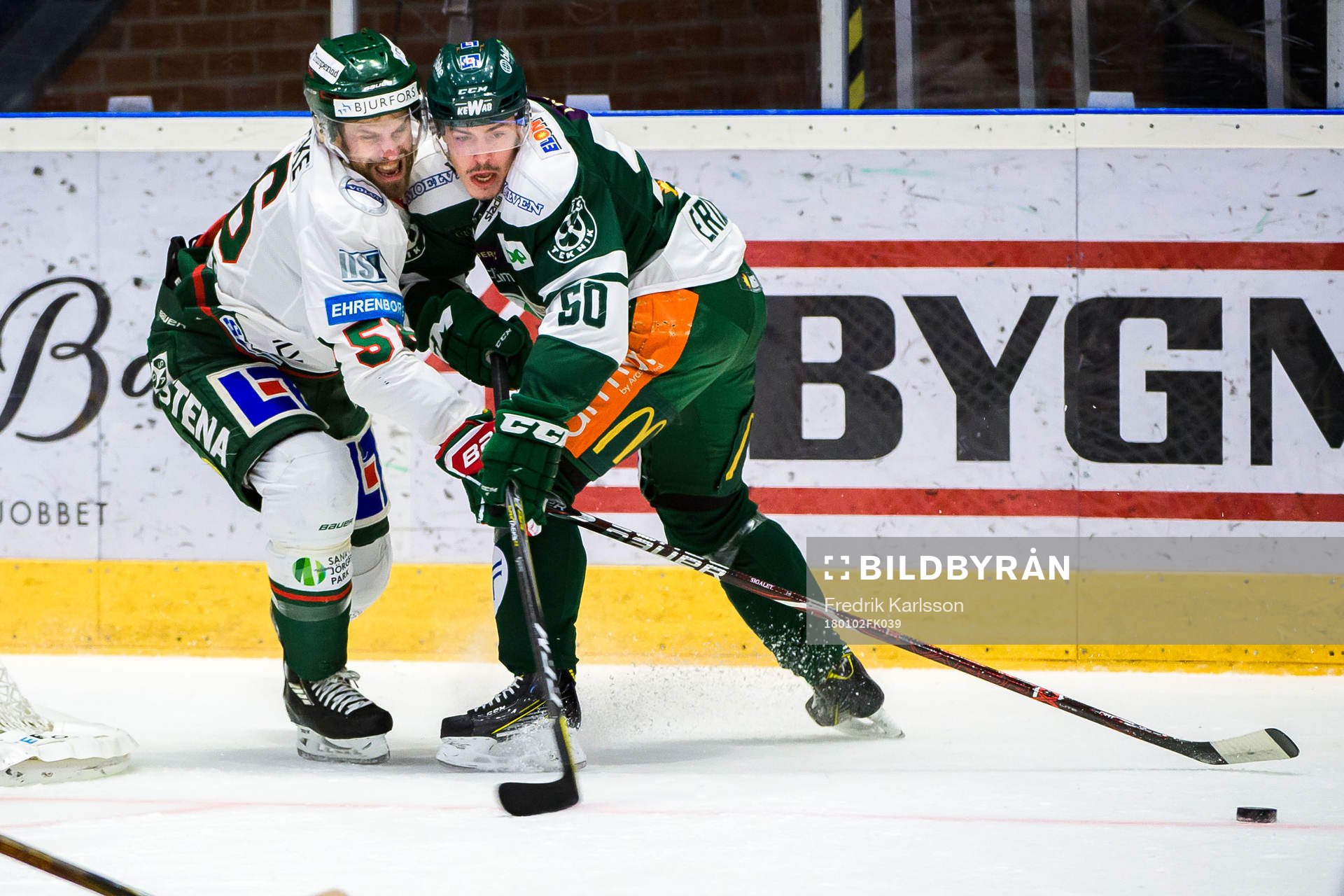 Frölundas Jonathan Sigalet och Färjestads Sebastian Erixon
