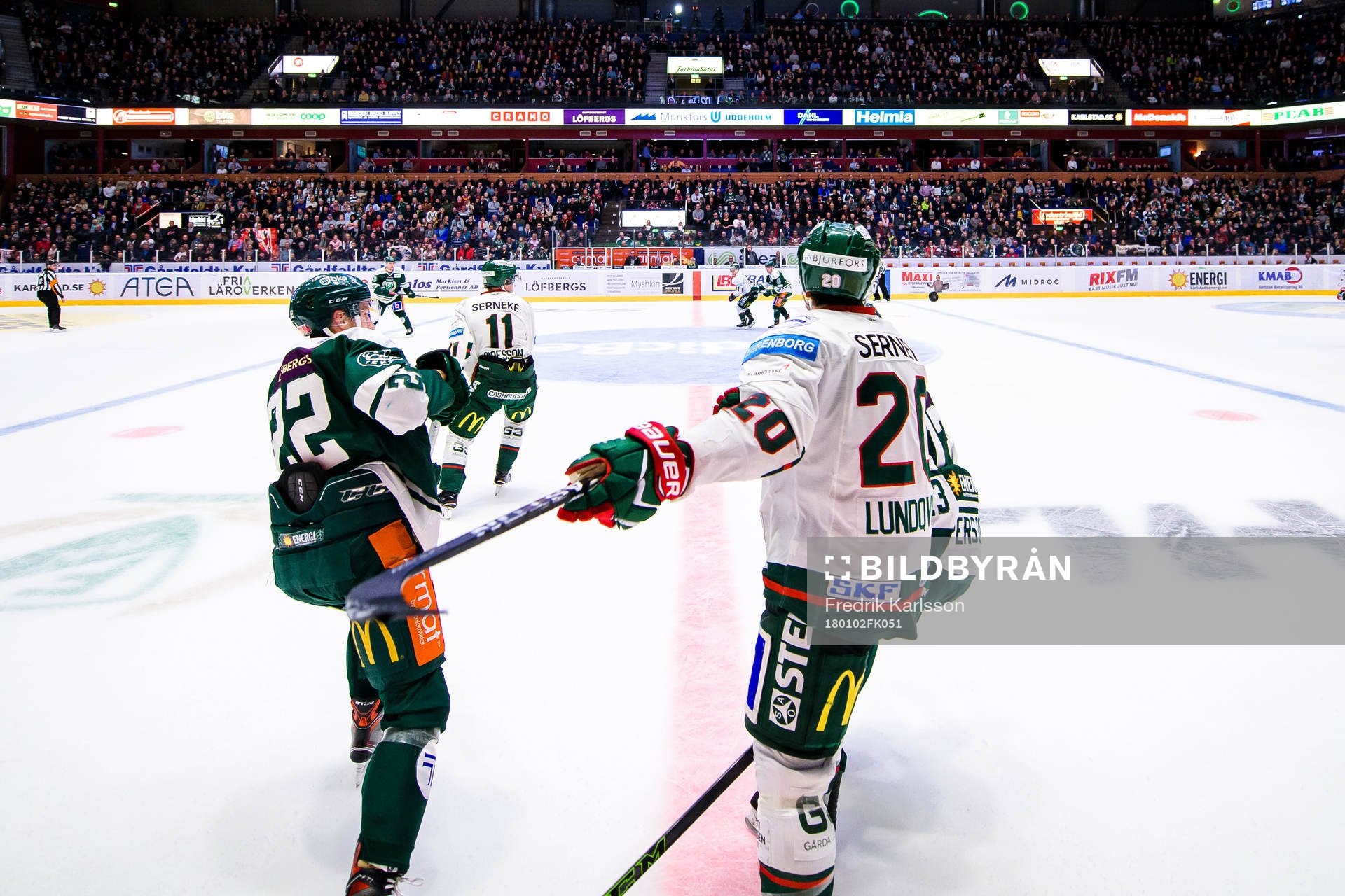 Färjestads Per Åslund och Frölundas Joel Lundqvist