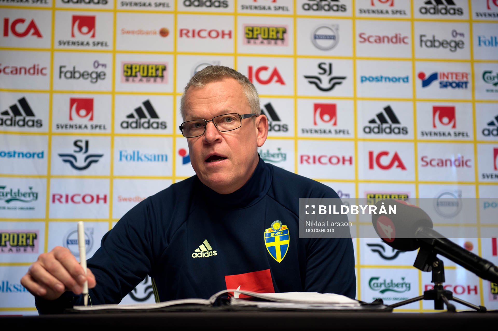 Sveriges förbundskapten Janne Andersson vid en presskonferens under det svenska fotbollslandslagets januariturné den 3 januari 2018 i Abu Dhabi.