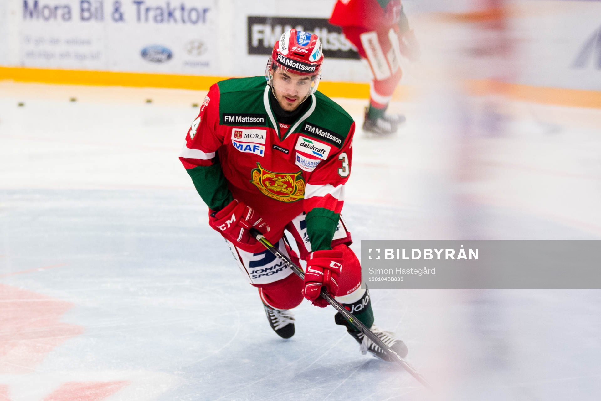 Moras Matej Galbavy före ishockeymatchen i SHL mellan Mora