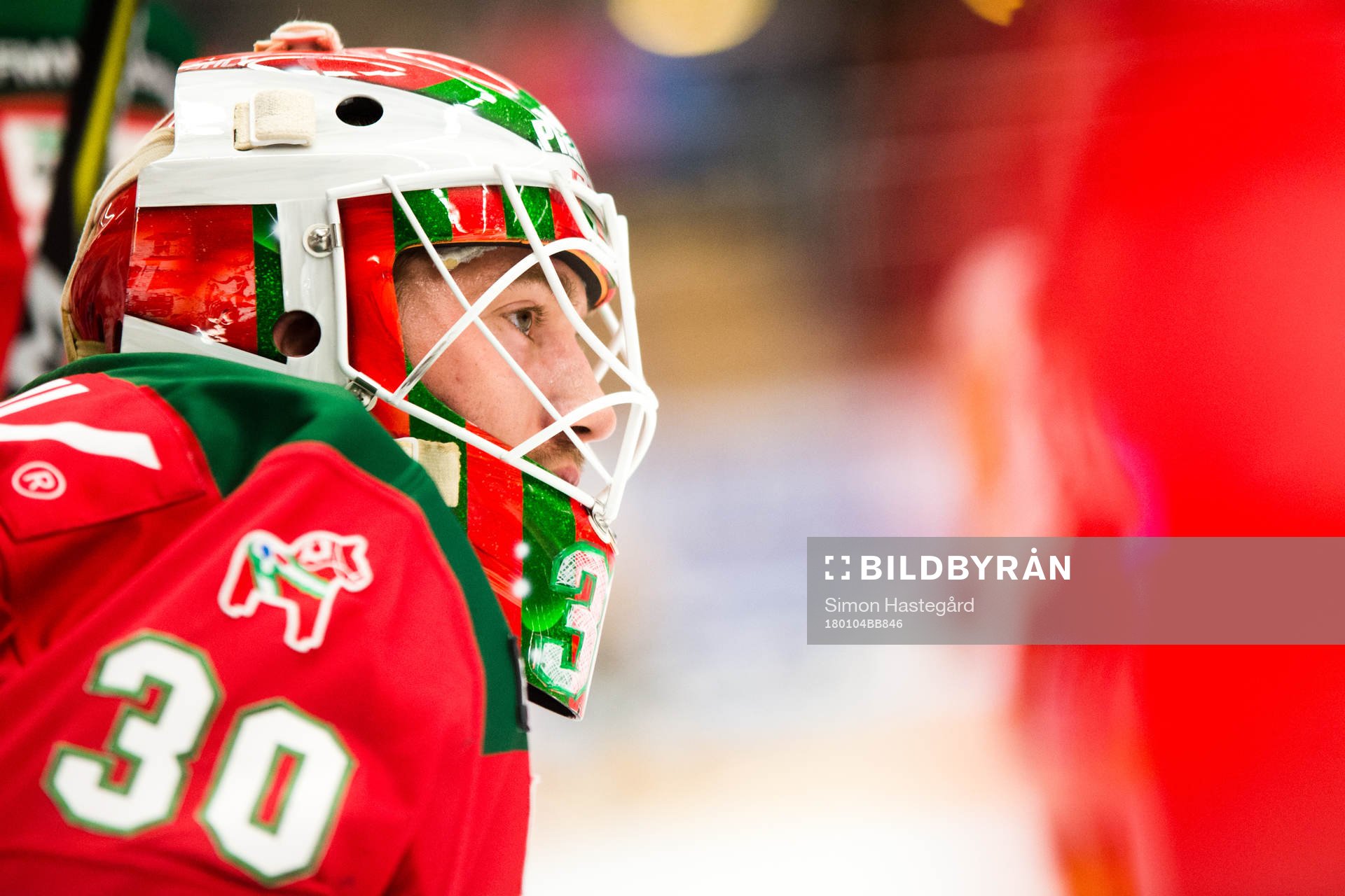 Moras målvakt Mattias Pettersson före ishockeymatchen i