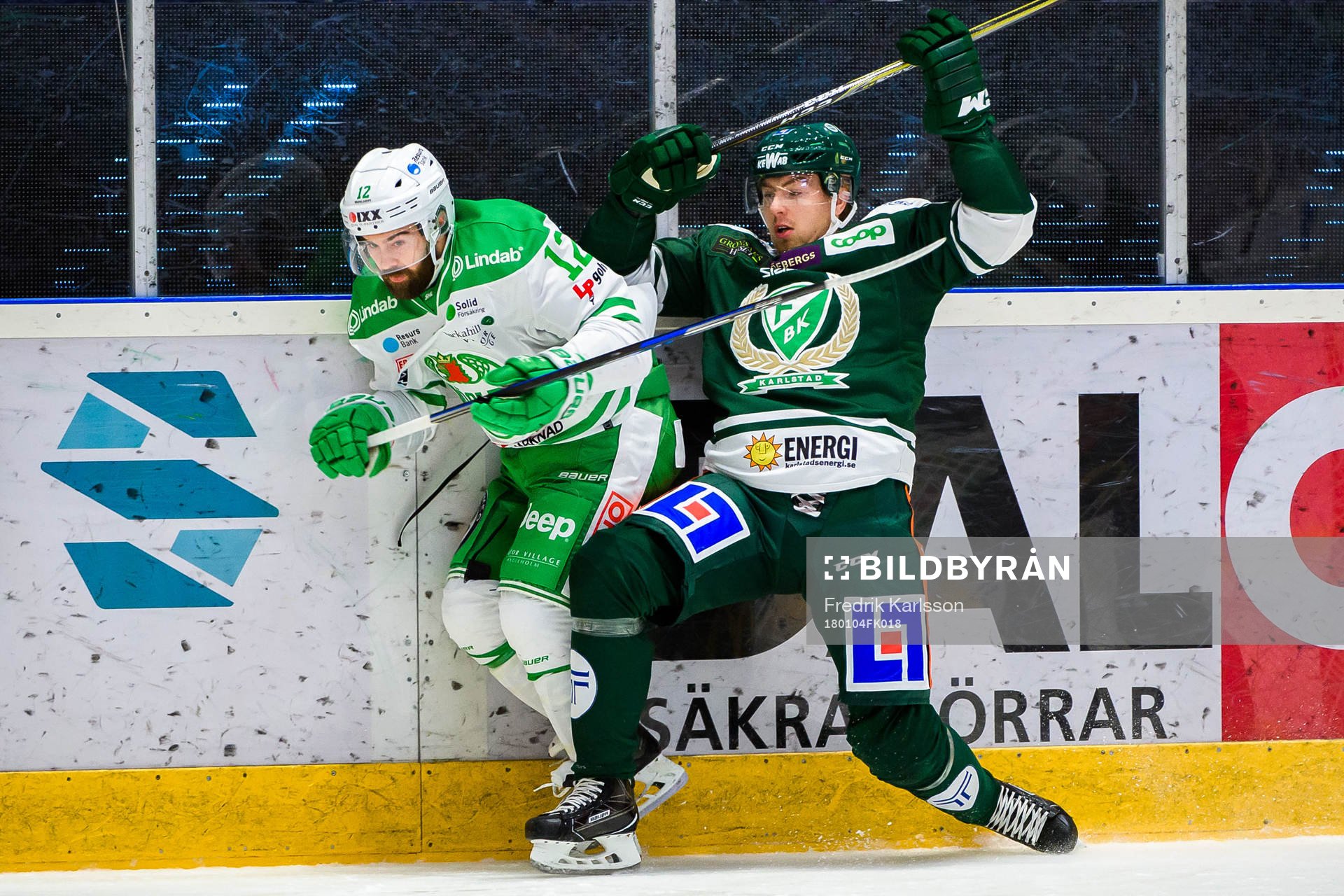 Rögles Jack Connolly och Färjestads Johan Ivarsson