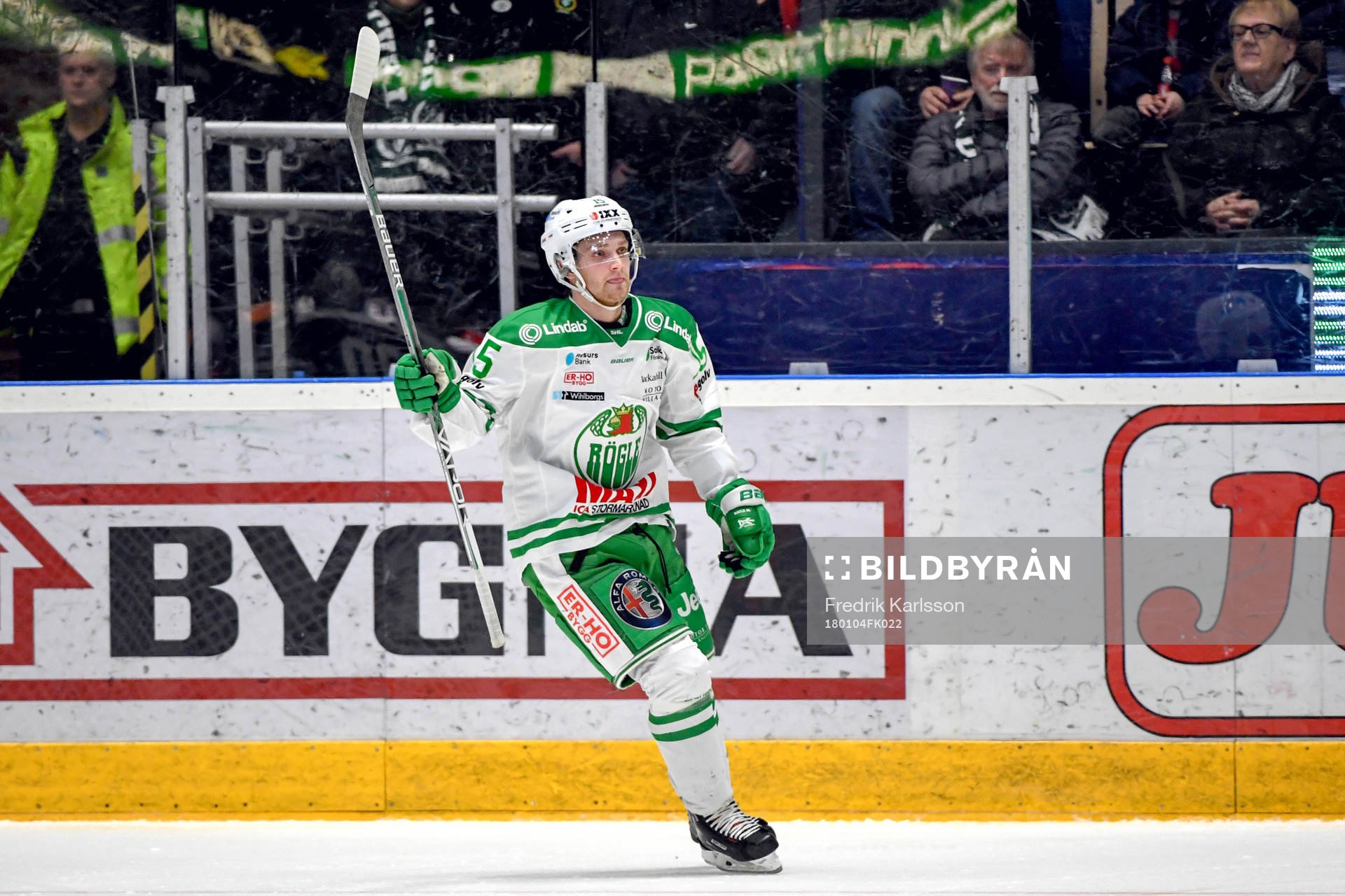 Rögles Simon Ryfors jublar