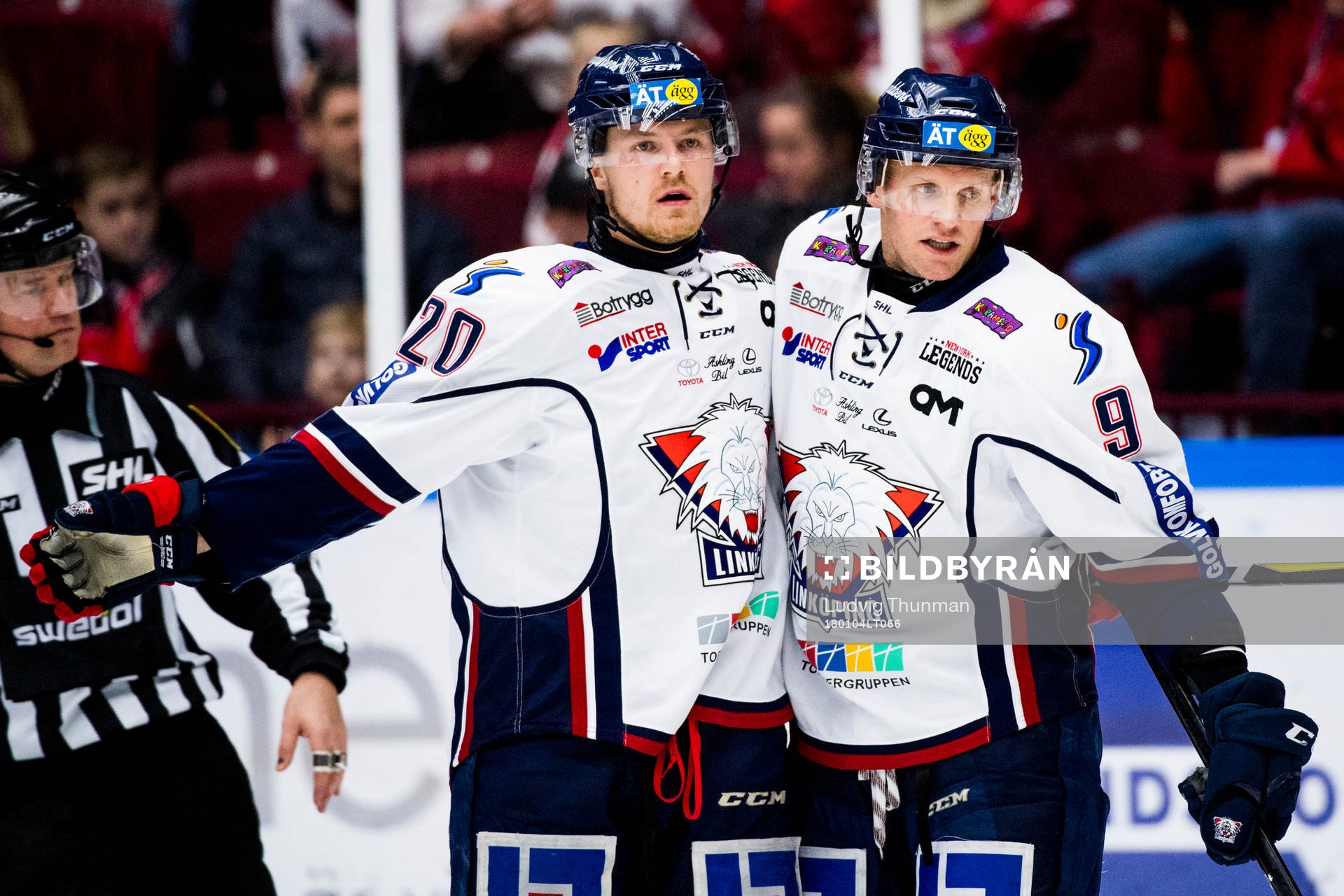Linköpings Nick Sörenssen och Tony Mårtensson jublar