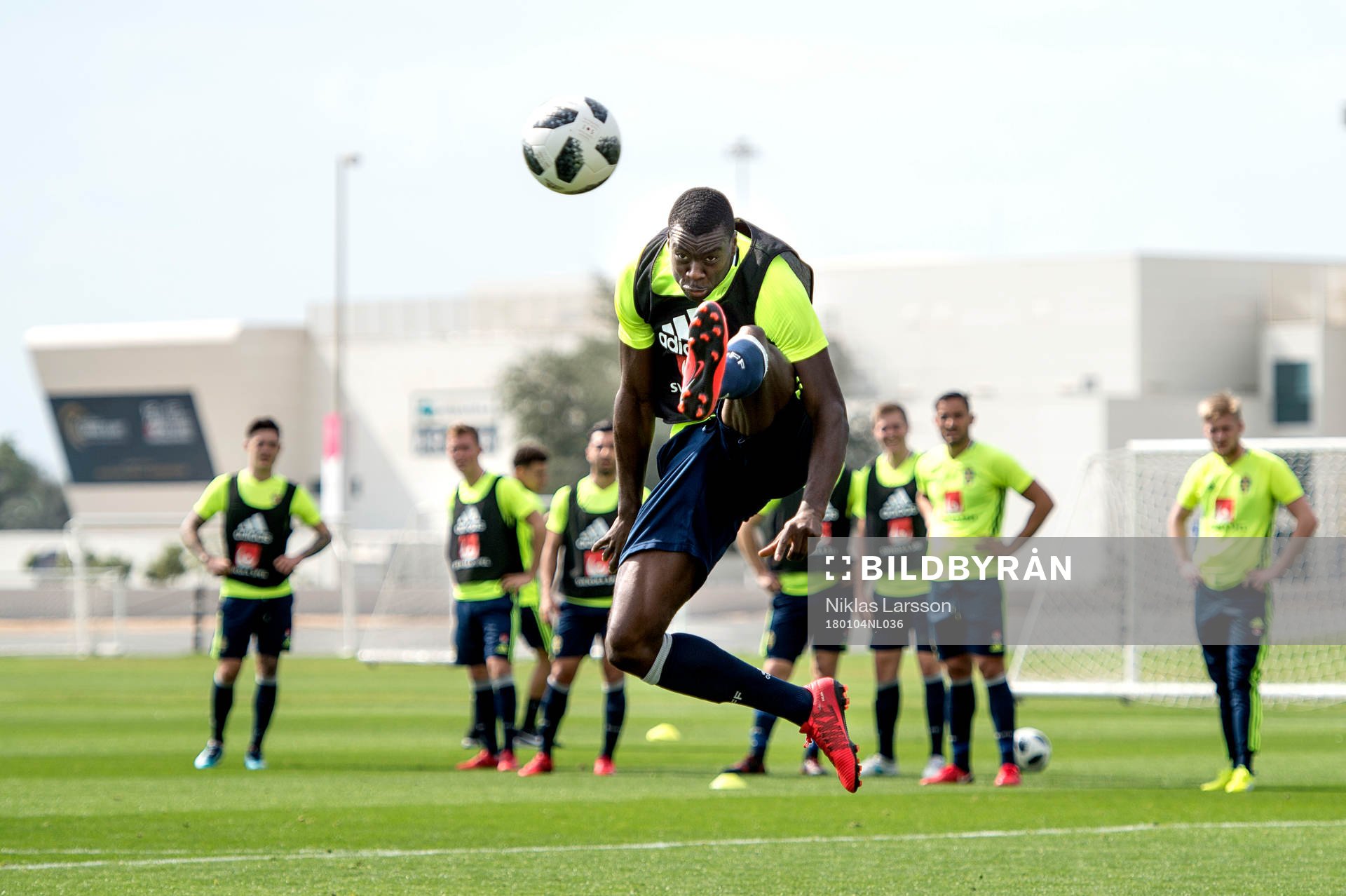 Sveriges Ken Sema under en träning på det svenska fotbollslandslagets januariturné den 4 januari 2018 i Abu Dhabi.