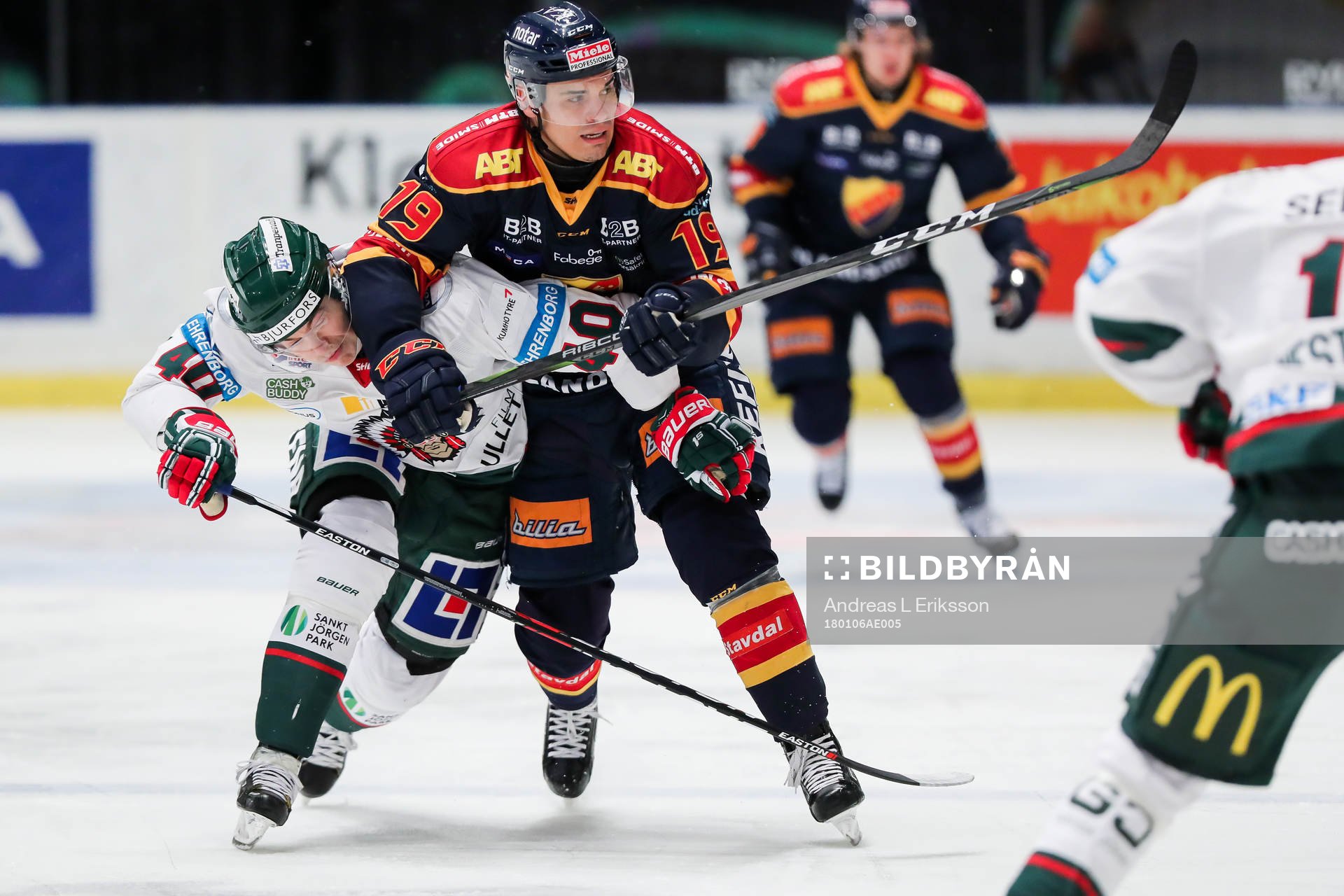 Frölundas Joel Mustonen och Djurgårdens Rene Bourque
