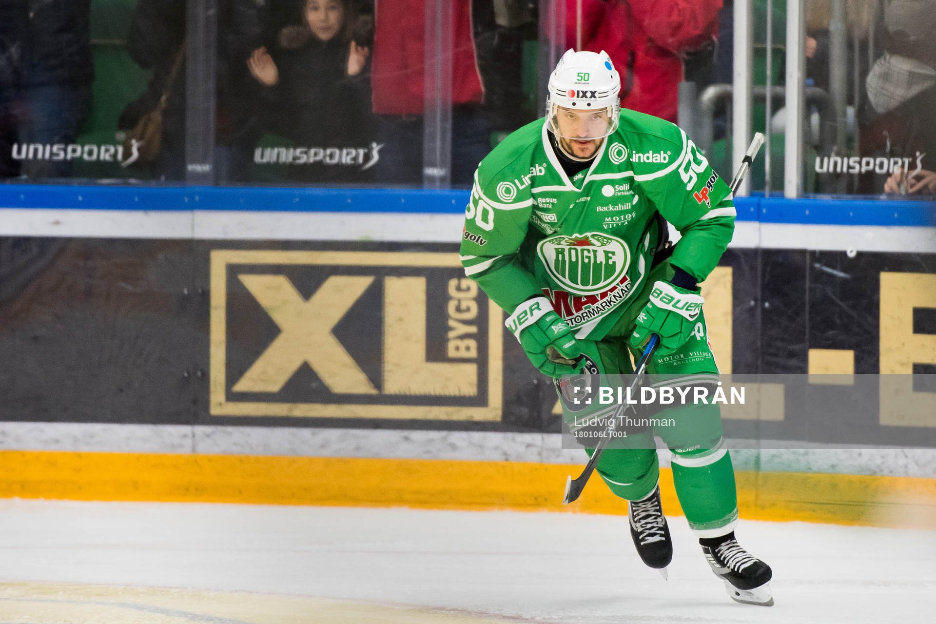 Rögles Juhamatti Aaltonen  jublar
