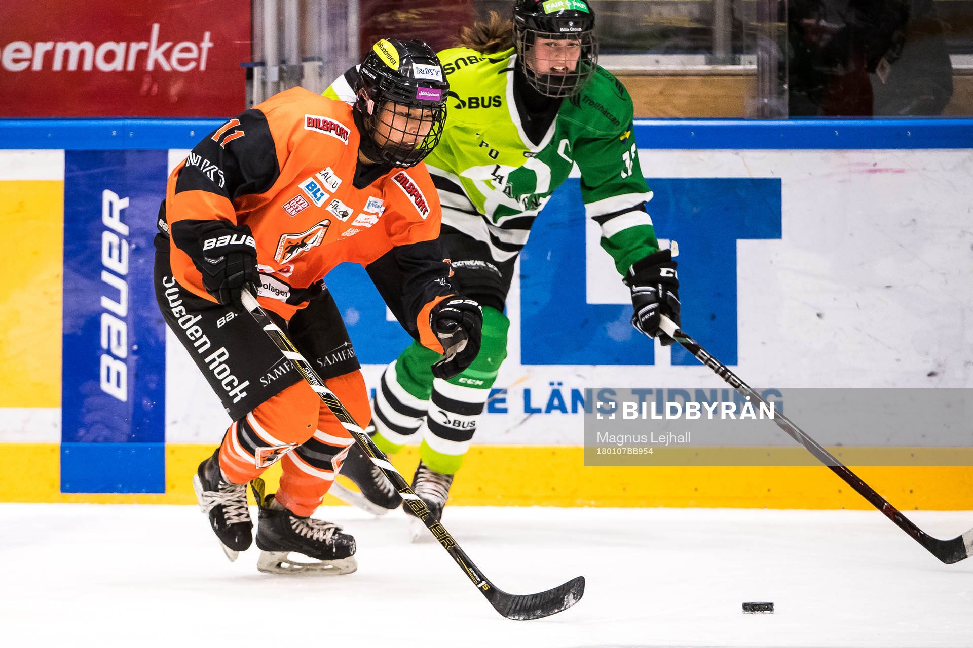 Karlskronas Vanessa Klimpke och Trollhättans Nora Oskarsson
