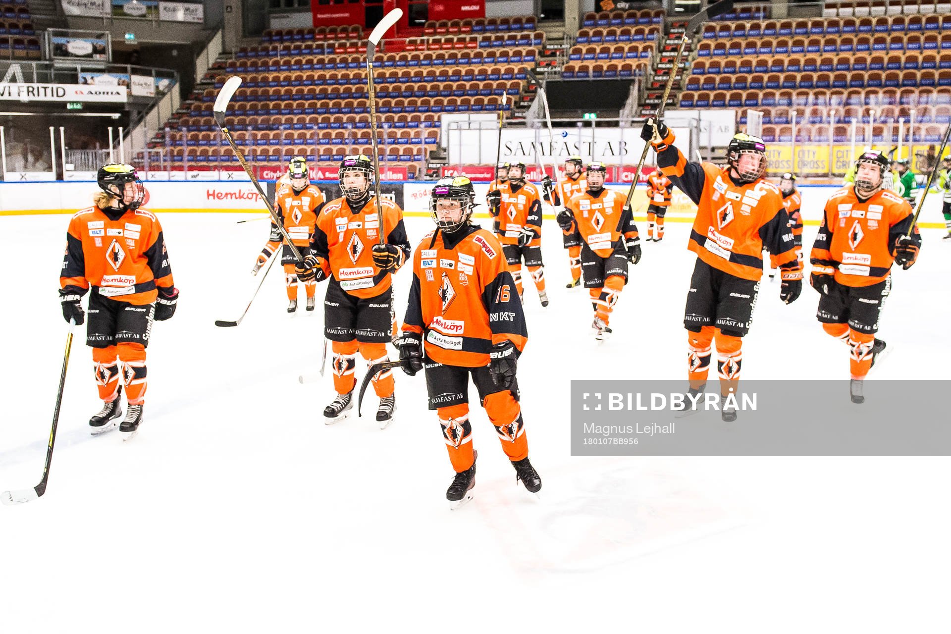 Karlskrona jublar och tackar supportrarna