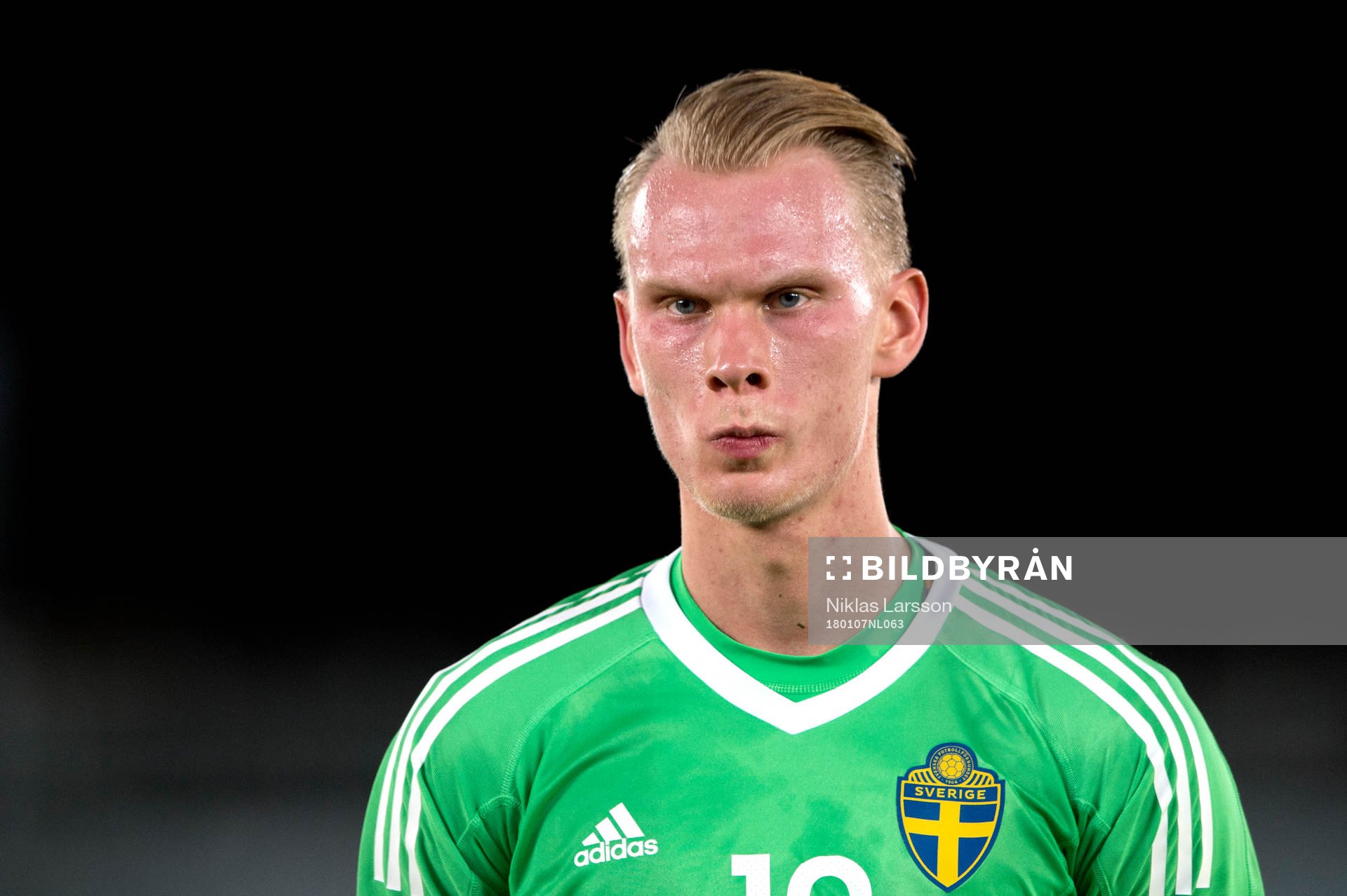 Sveriges målvakt Pontus Dahlberg