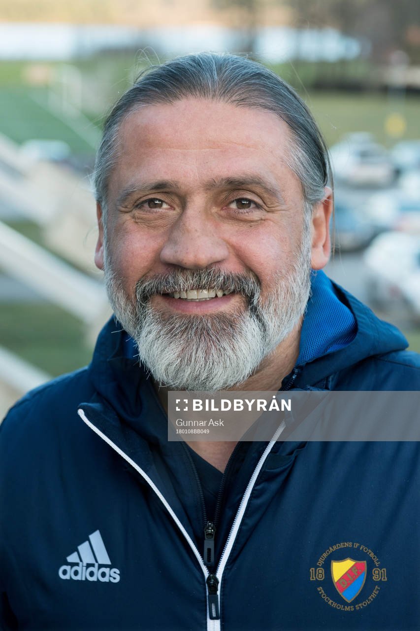 tränare Özcan Melkemichel