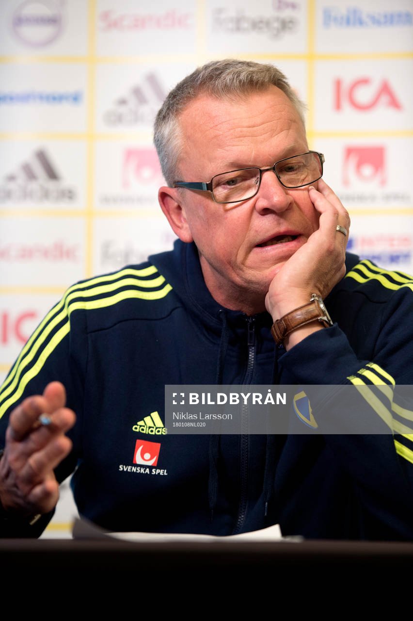 Sveriges förbundskapten Janne Andersson vid en presskonferens under det svenska fotbollslandslagets januariturné den 8 januari 2018 i Abu Dhabi.