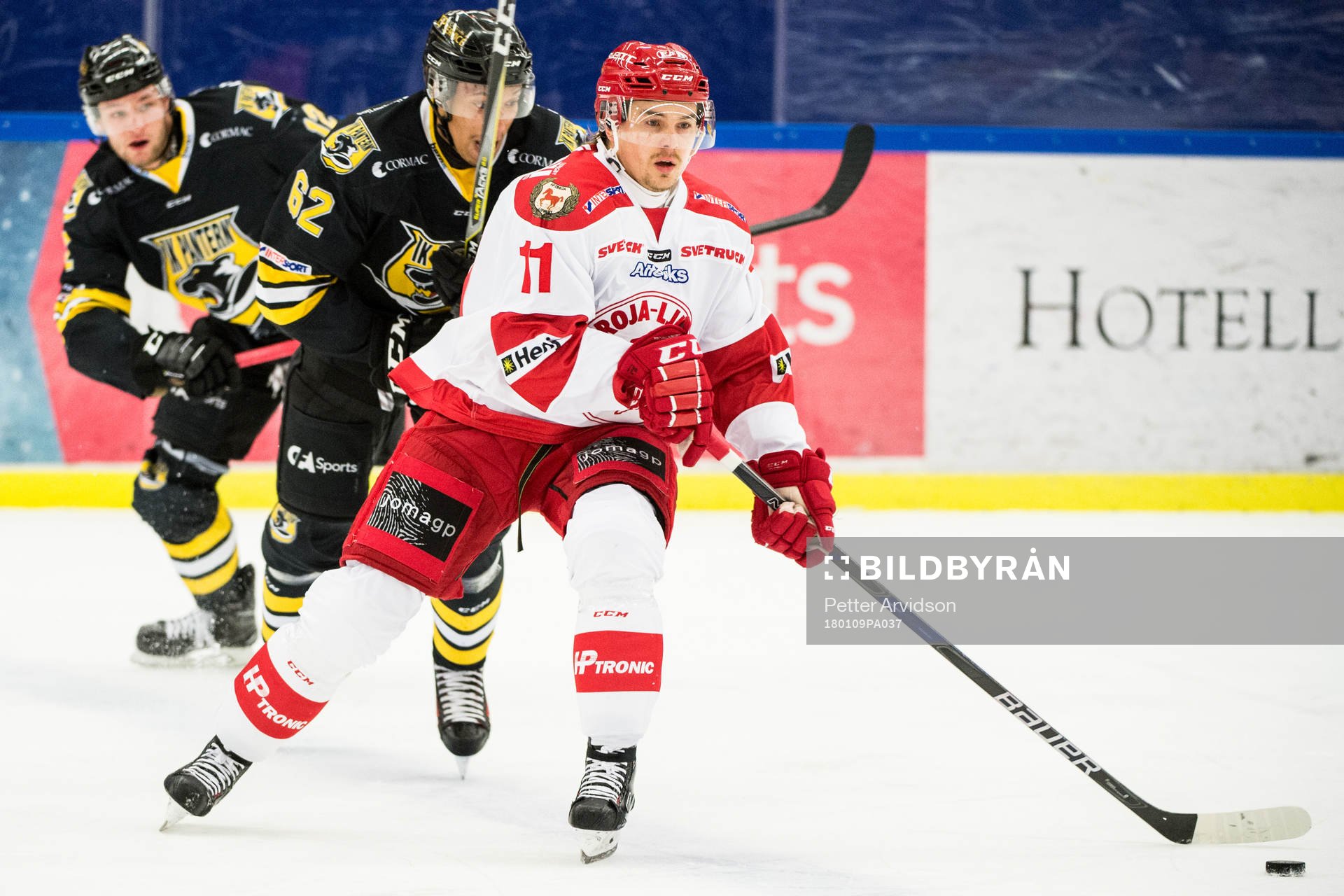 Trojas Juuso Rajala och Panterns Oscar Nord