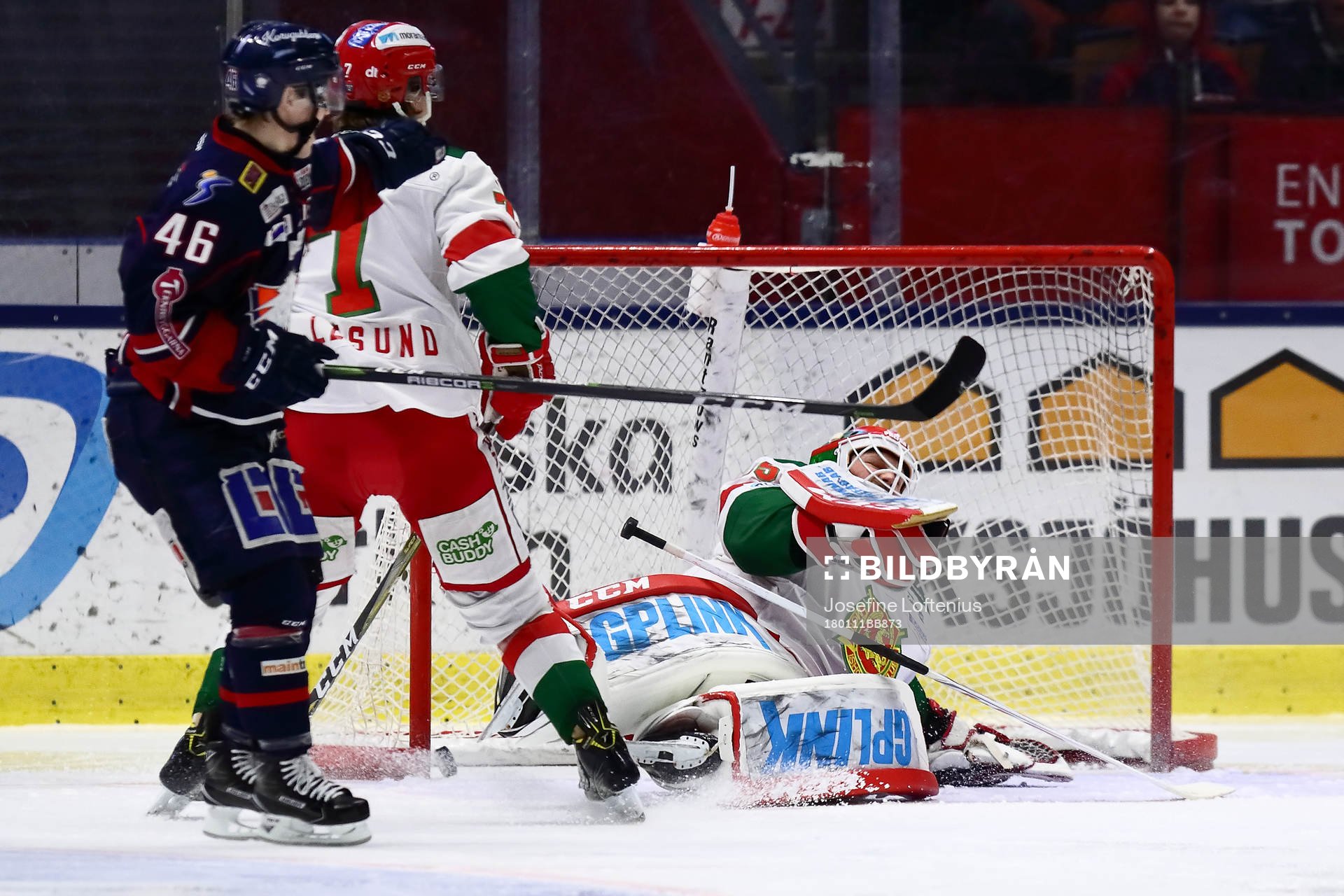 Linköpings Jimmy Andersson (ej i bild) har gjort mål 3-0