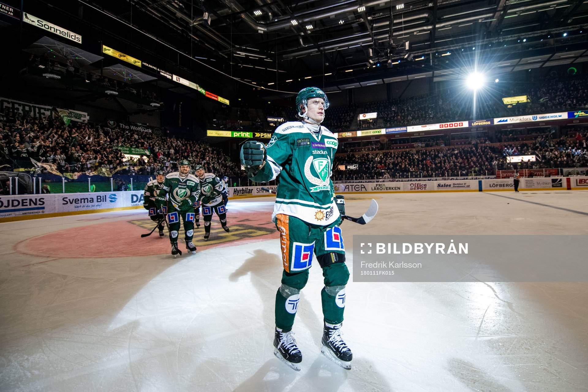 Färjestads Johan Ryno jublar