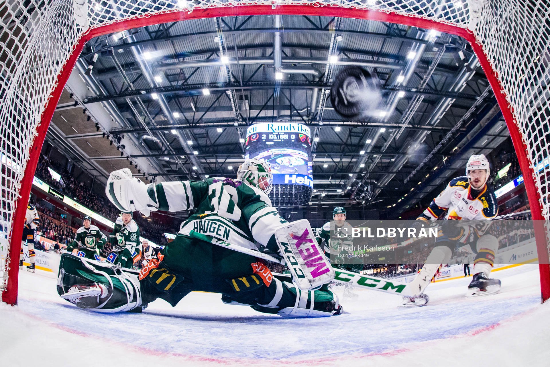 Djurgårdens Gustav Possler jublar och gör 2-1 bakom