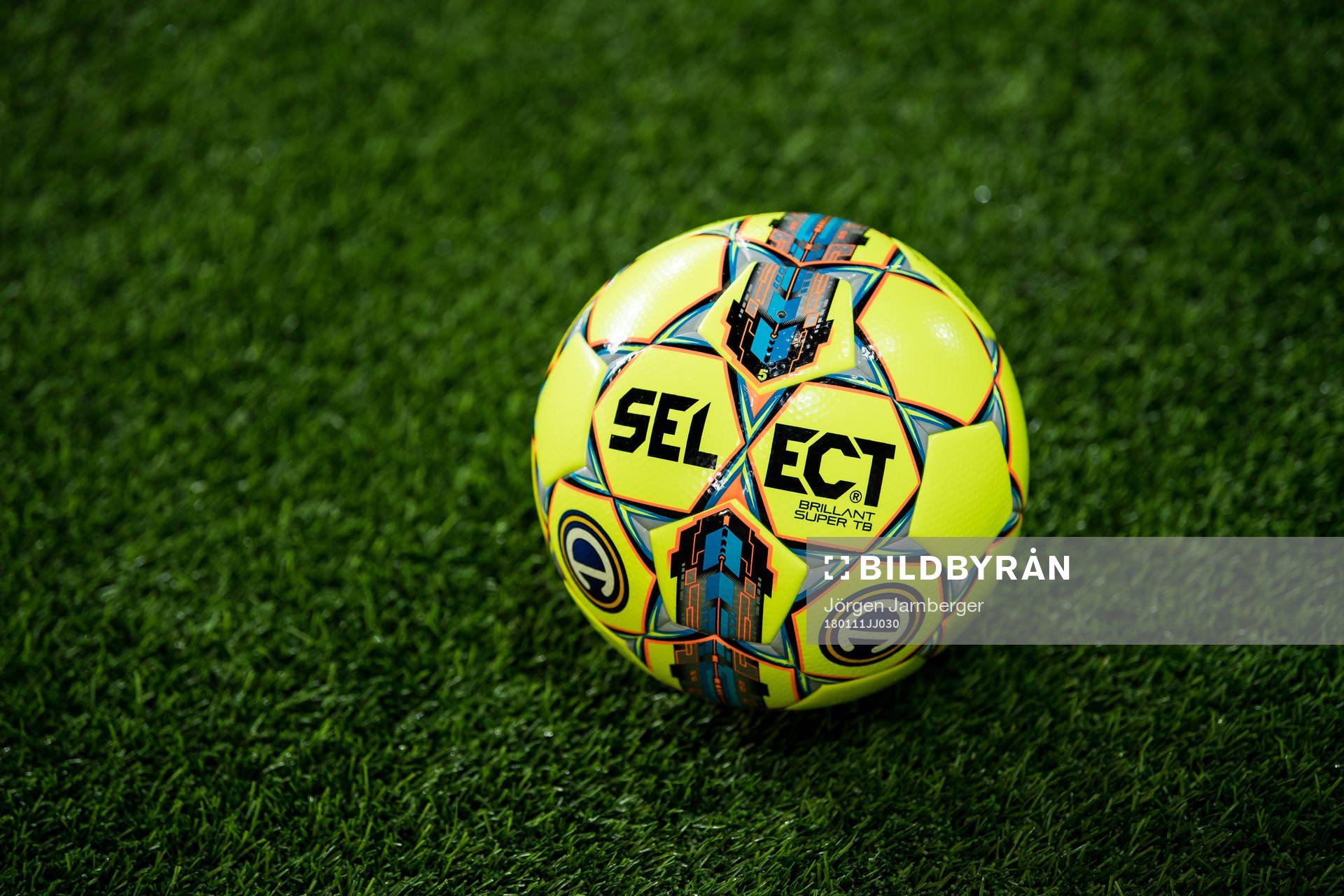 Den officiella allsvenska fotbollen