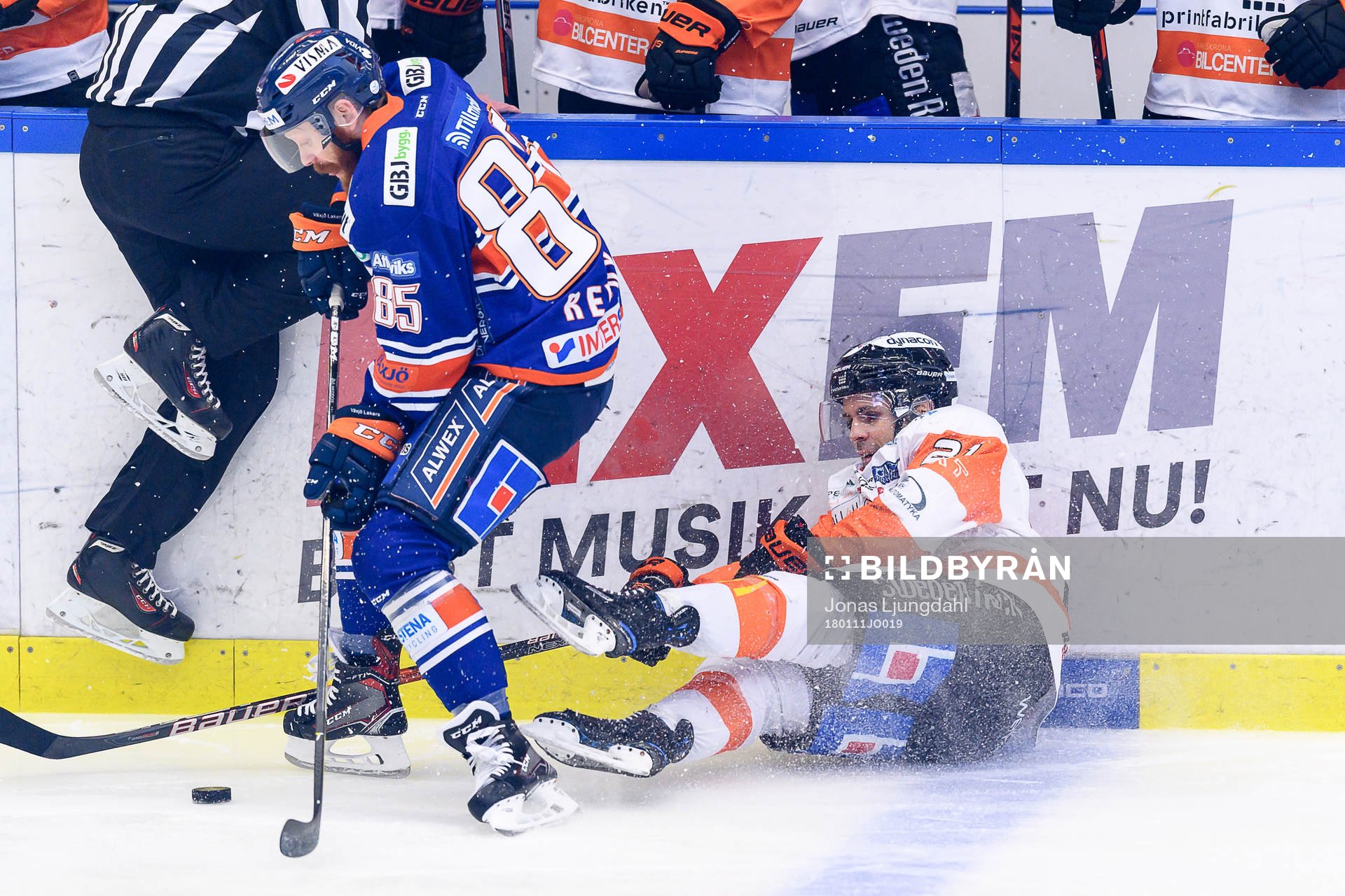 Karlskronas Cory Murphy faller
