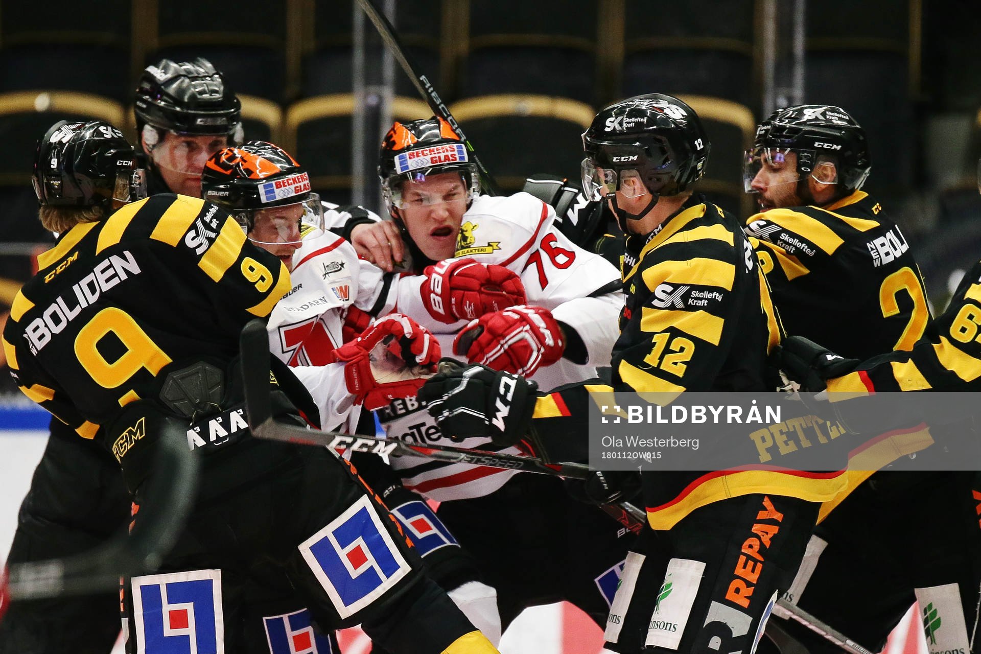 Örebros Jere Sallinen och Skellefteås Adam Pettersson i